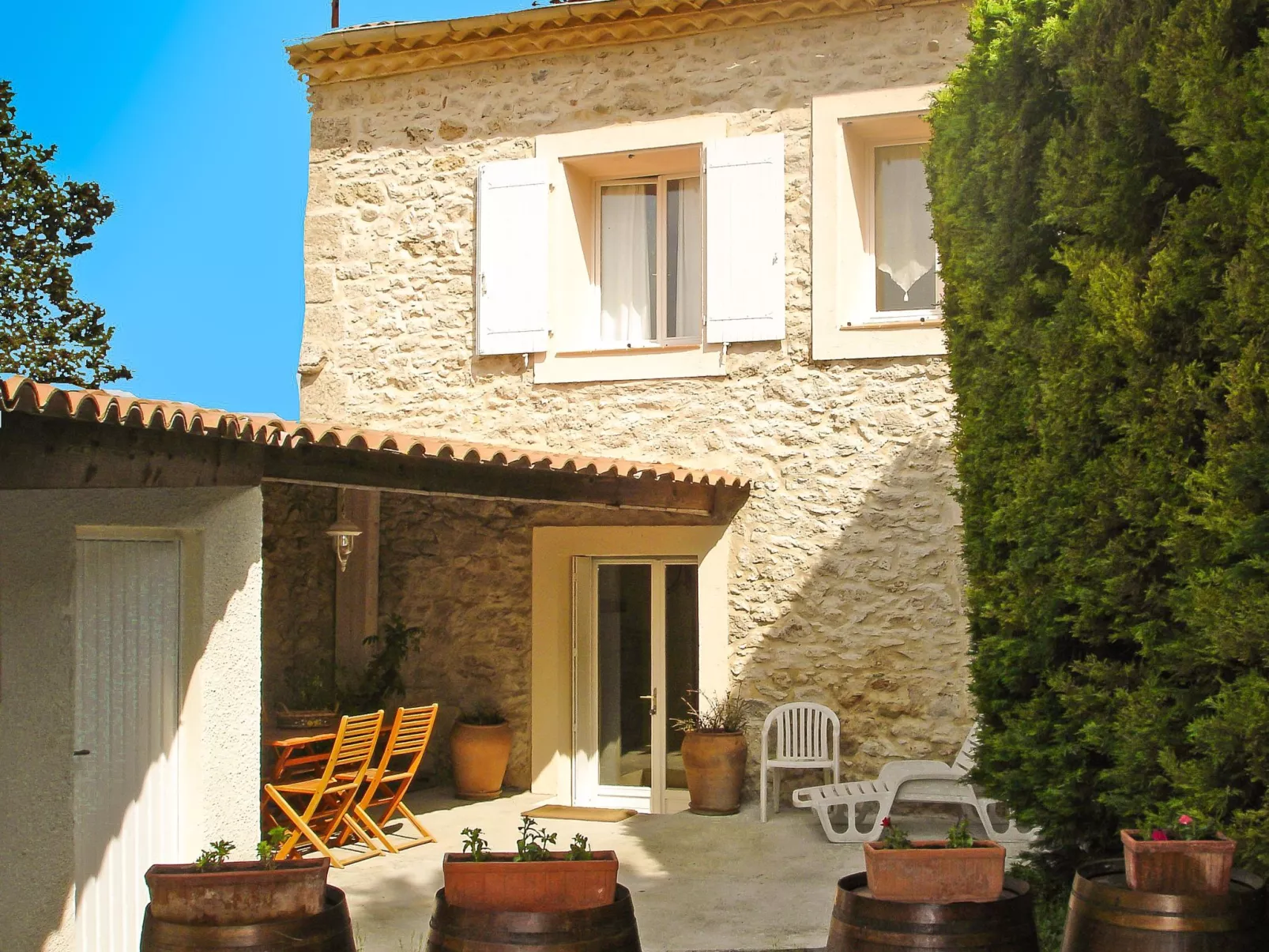 Für 2 Personen und 2 Kinder