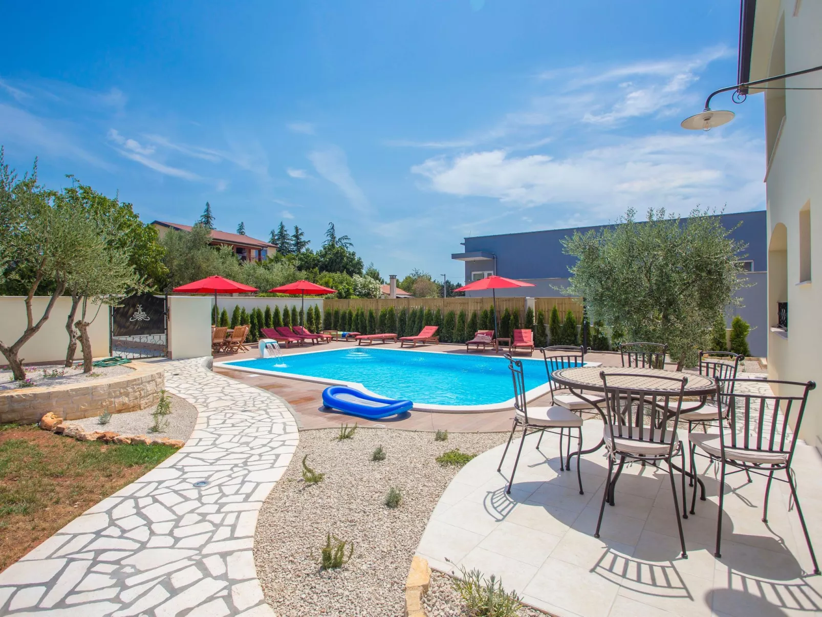 Residence Birikina 6-Image-tags.info