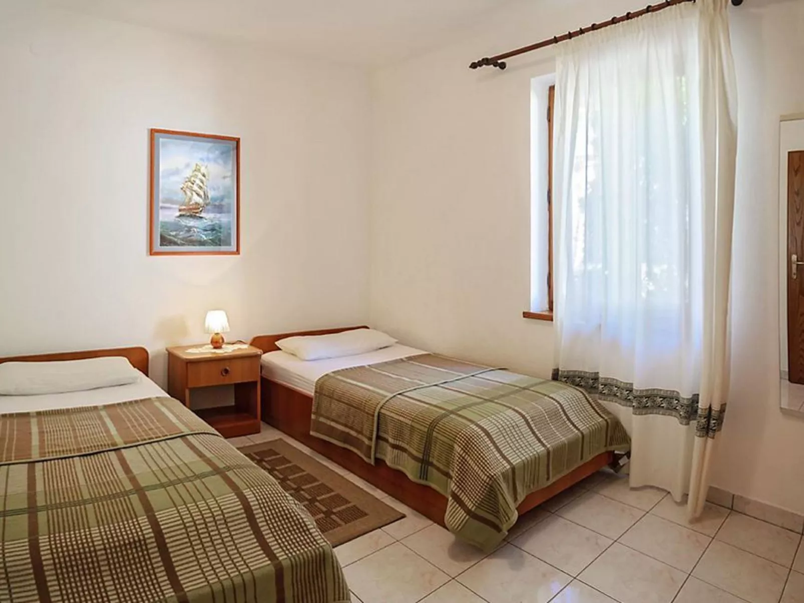 "Adria Parkside" mit Terrasse