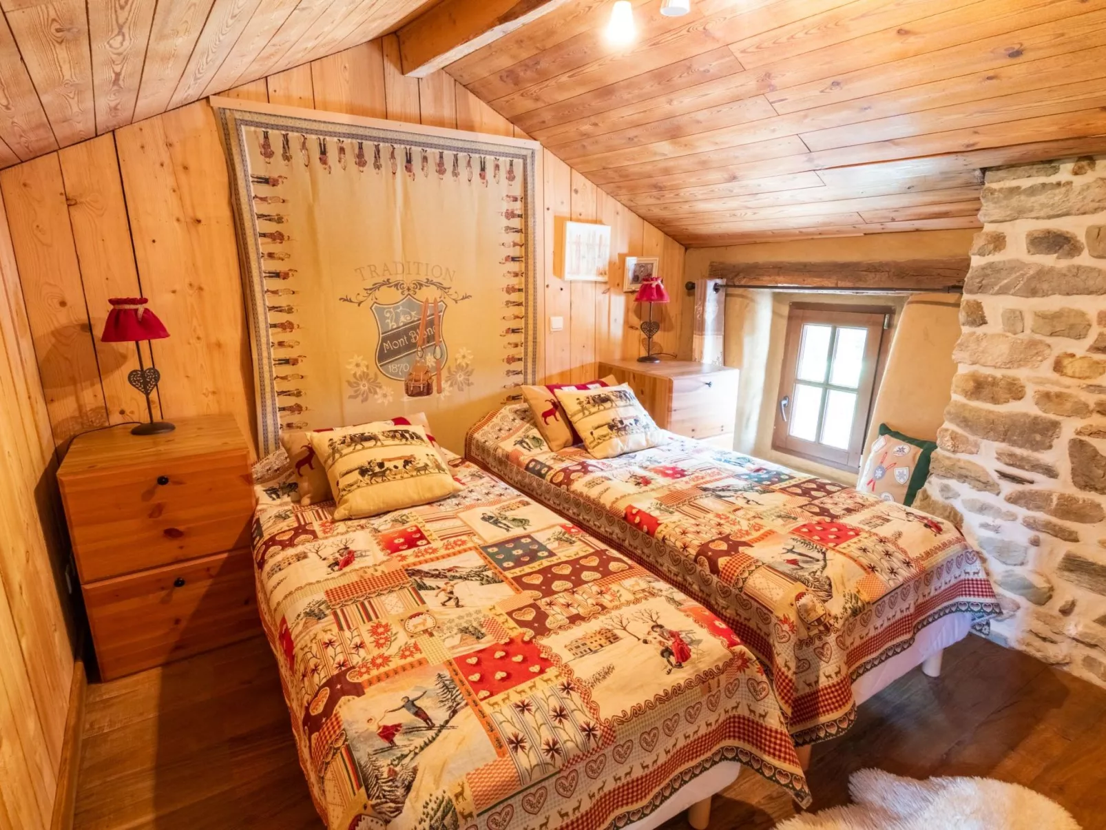 Villa "Spineux" Schwimmbäder/Whirlpool/Sauna 11pers-Drinnen