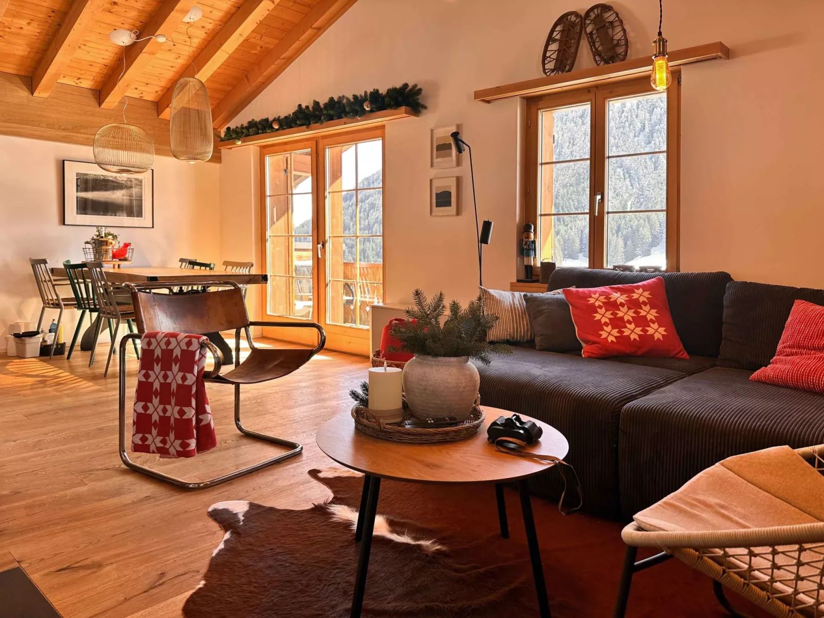 Blue Alpine Lodge-Image-tags.info