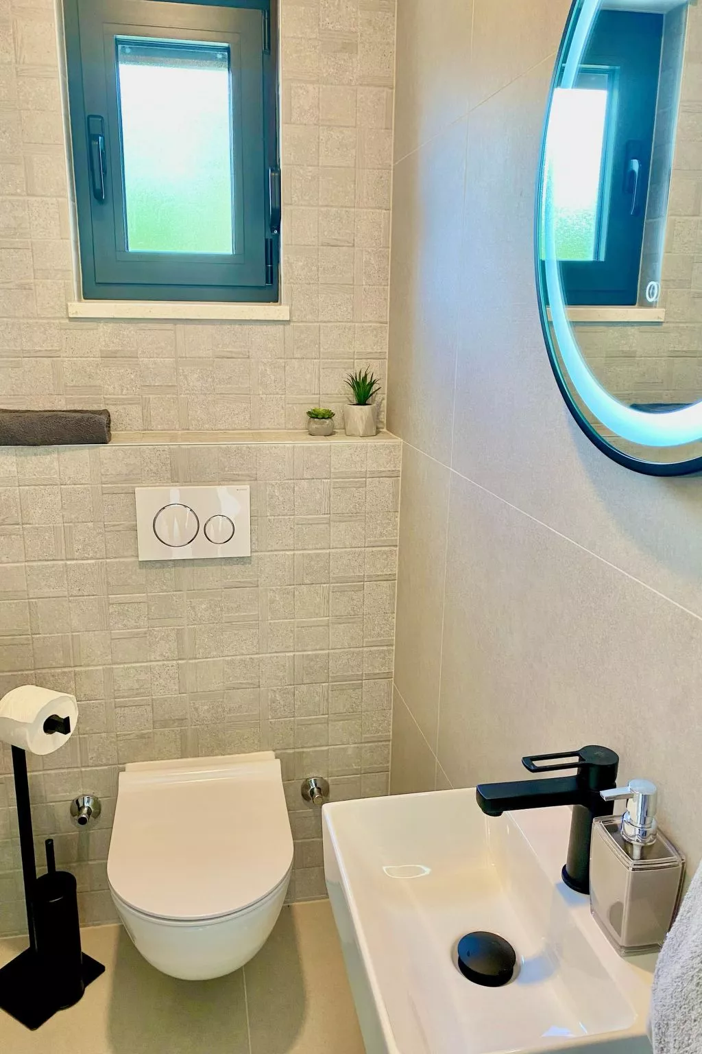 Villa mit beheiztem Infinity-Pool und Massagedüsen-Dedans