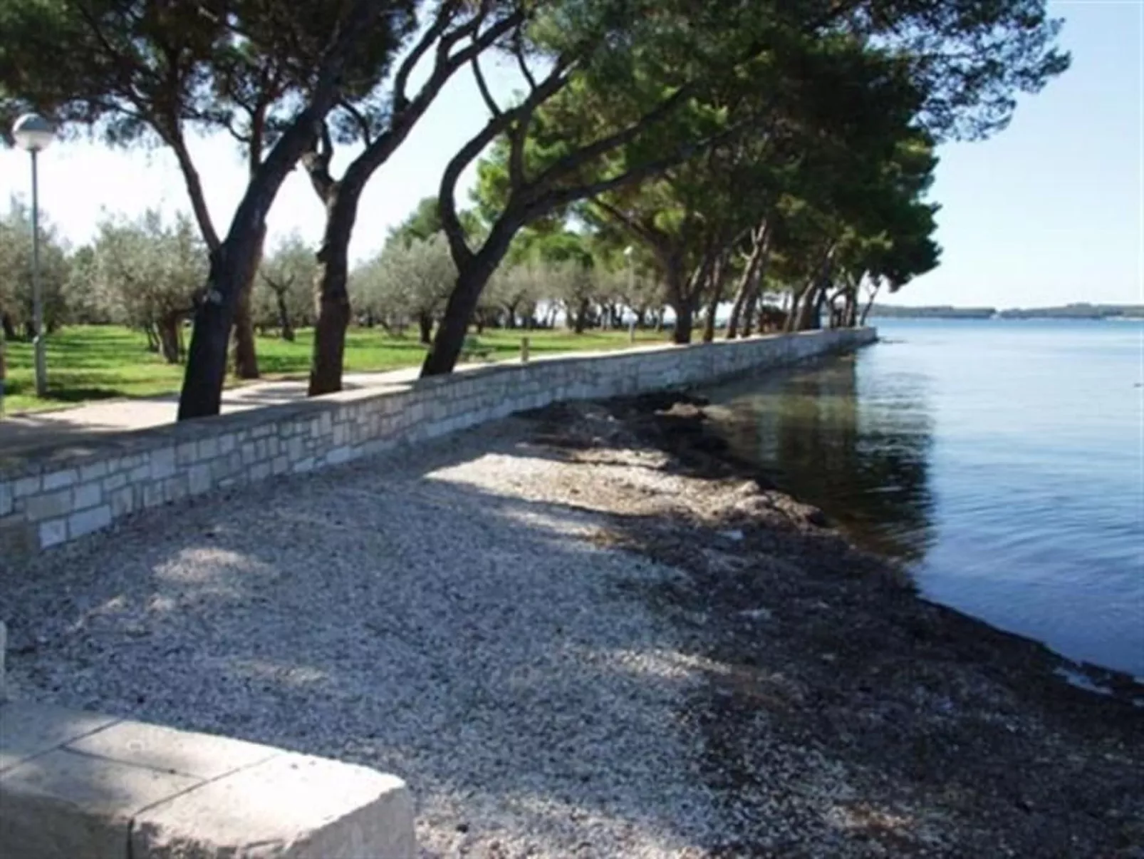 Studio mit Balkon-Image-tags.info