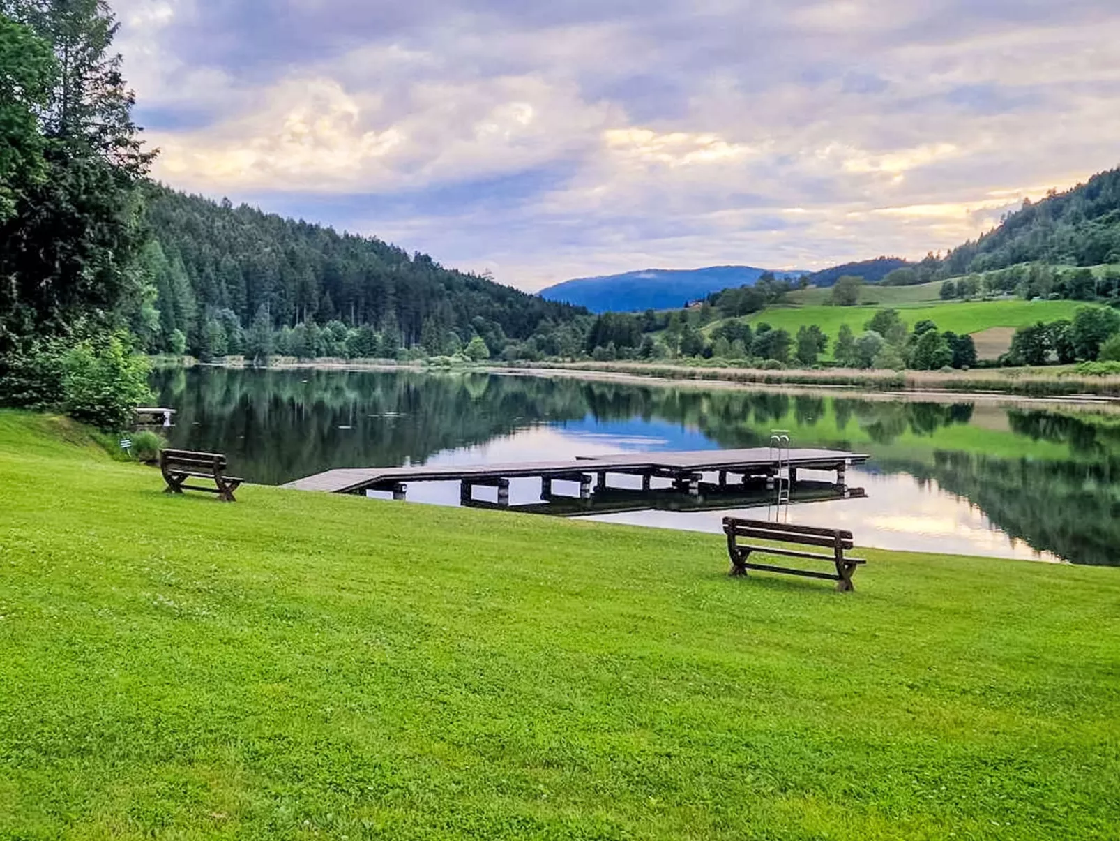 Sonniges Berghaus, ruhige Lage, phantastischer Weitblick-Area