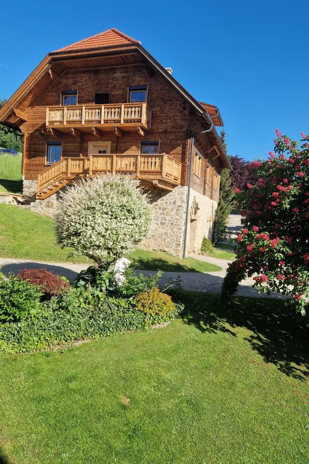 Bergbauernsuite-Outside