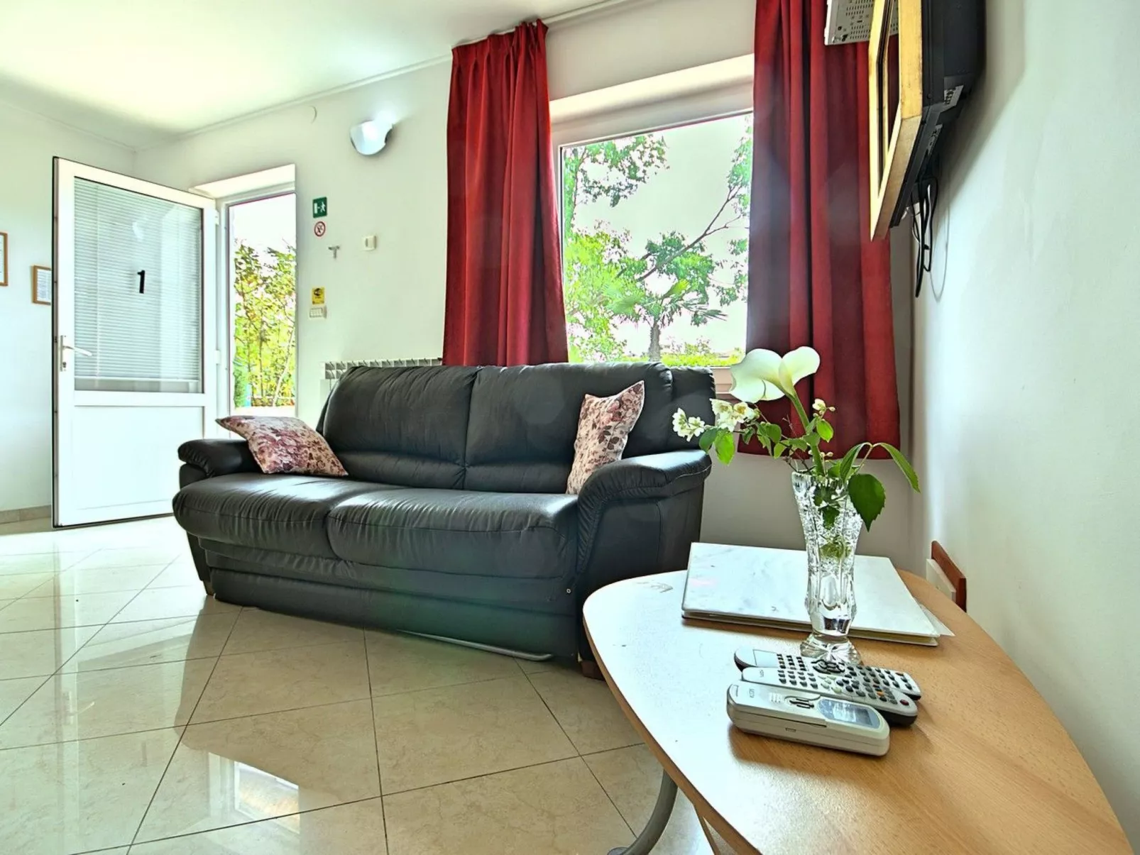 Apartment Nika1 Umag mit Pool und Whirlpool 400 Meter vom Strand entfernt - Inside