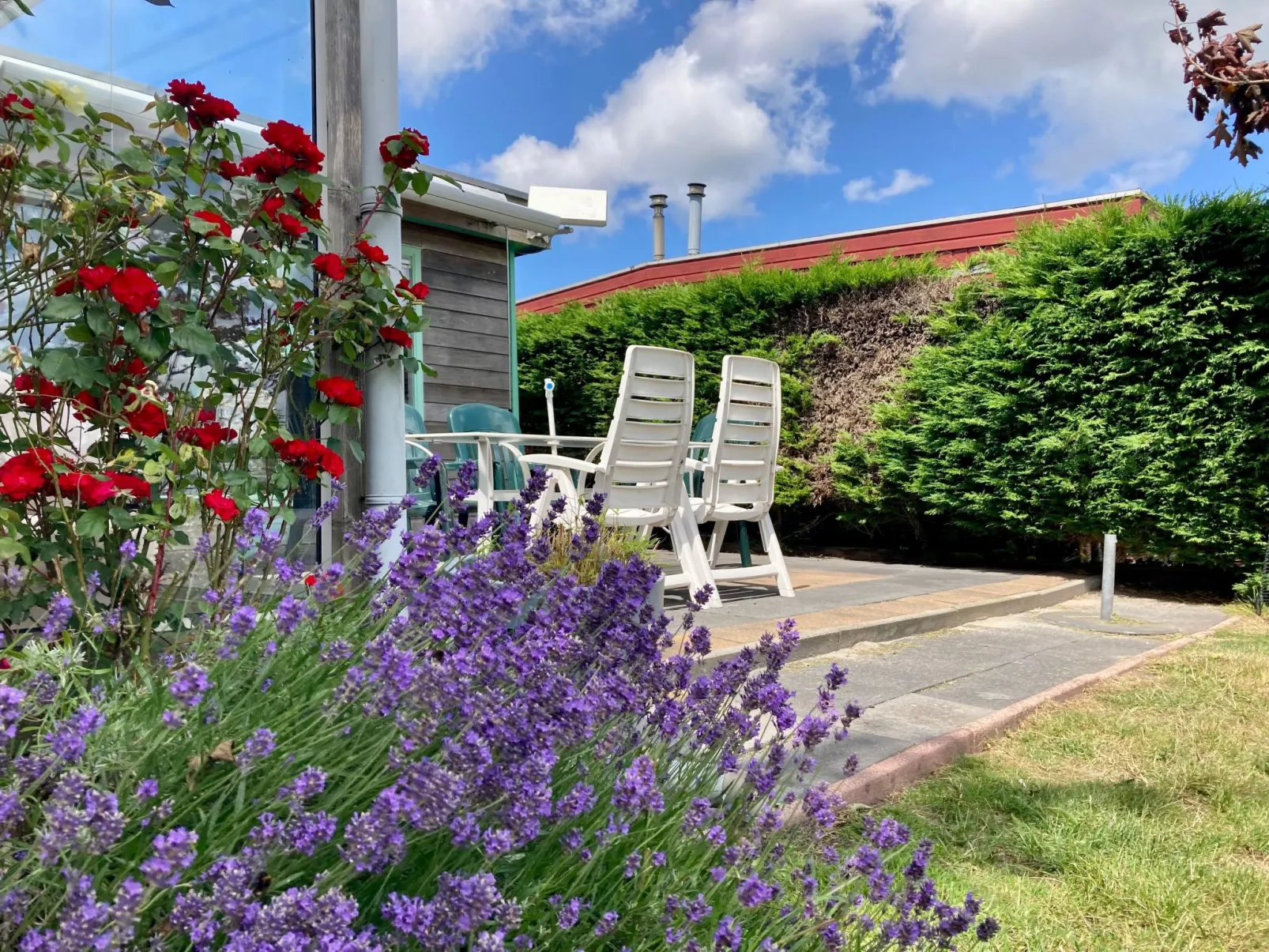 In Anjum mit Kleinem Garten-Outside