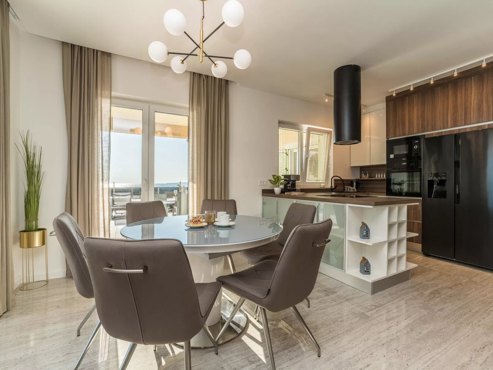 Luxuriöse Villa direkt am Meer - Agentur TA Leut-Image-tags.info