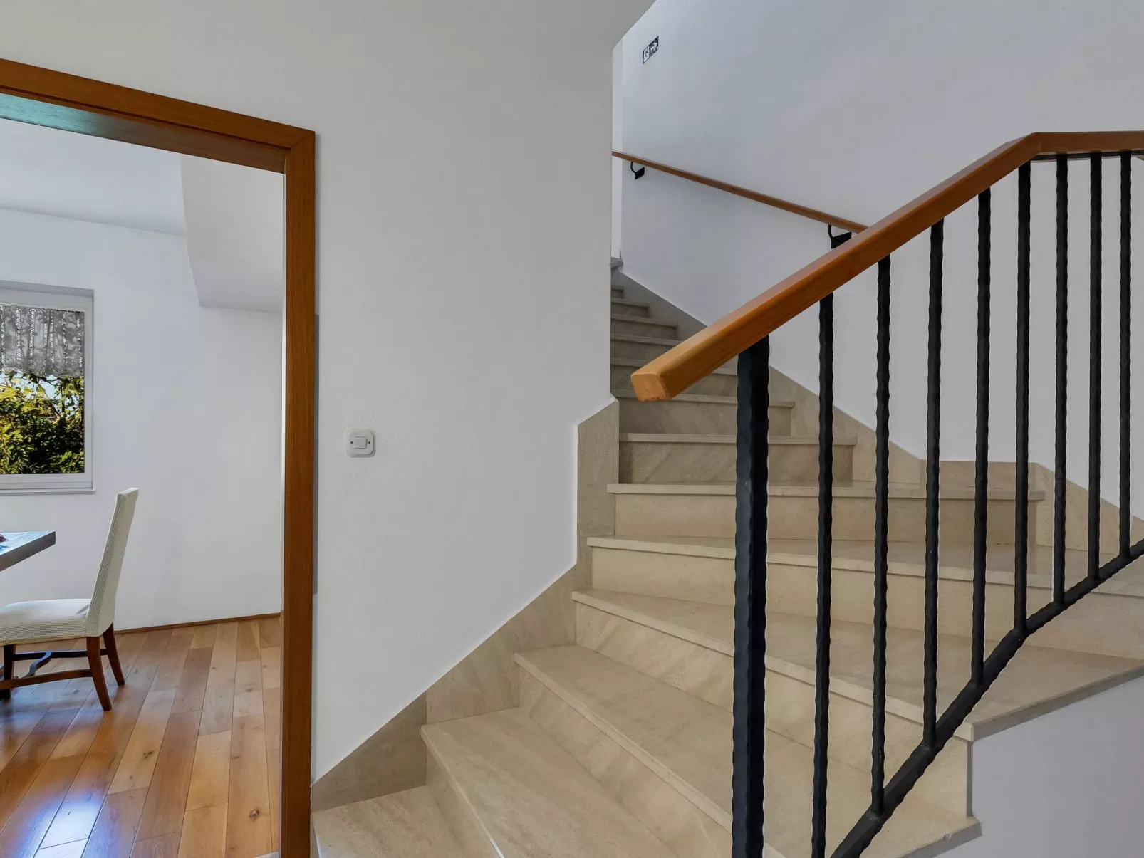 Haus Finestra-Drinnen