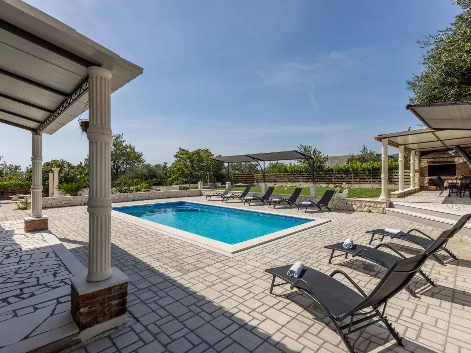 Villa Stari Hill-Draußen