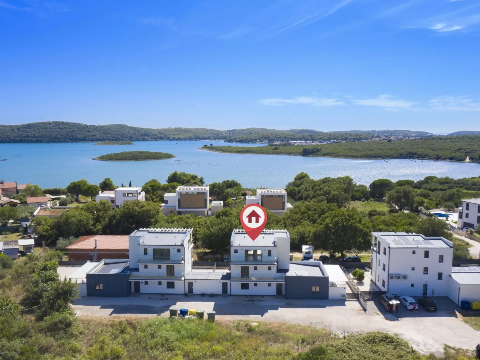 Villa Sole am Meer mit Pool, Sauna, Whirlpool-Draußen