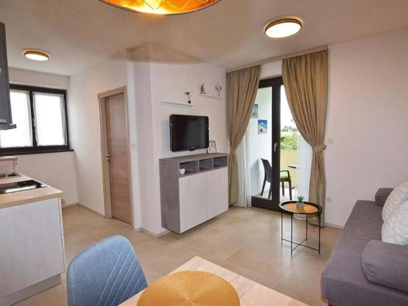 Modern eingerichtete Wohnung in der Nähe des Strandes...