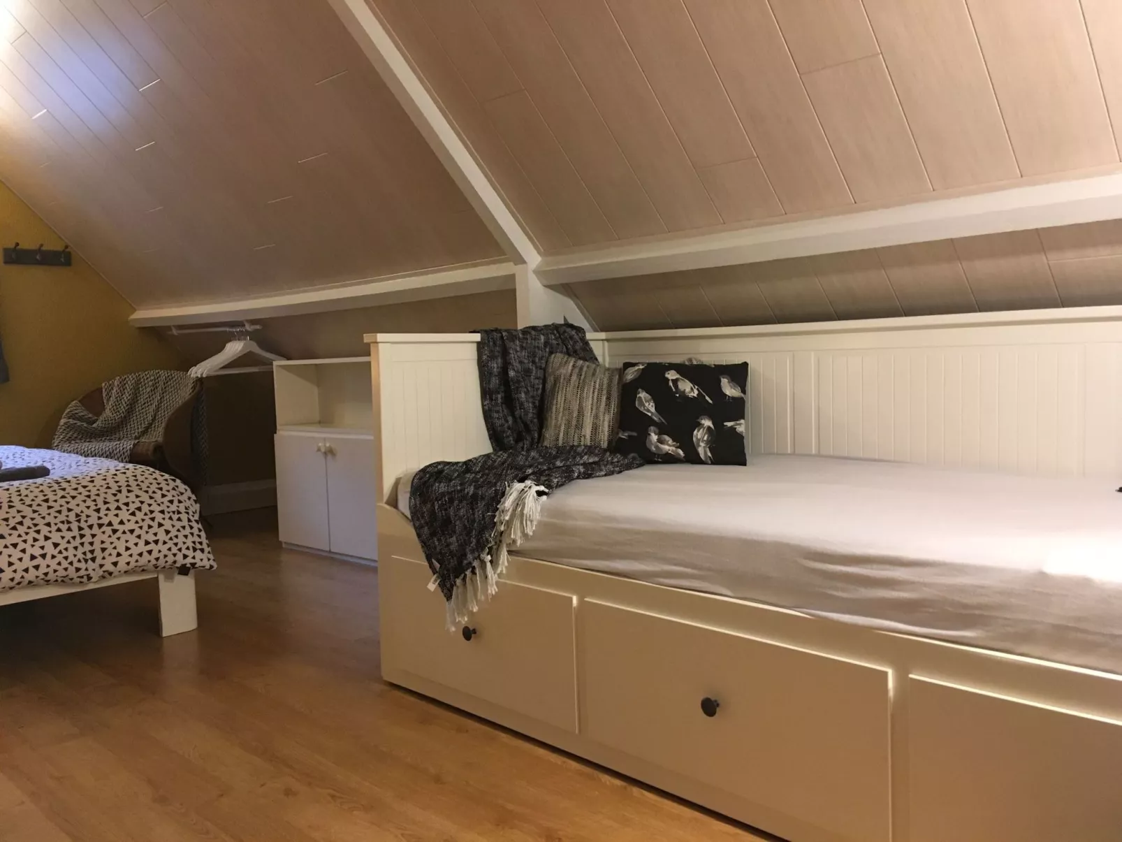 Windekind mit Blick auf die Felder-Inside