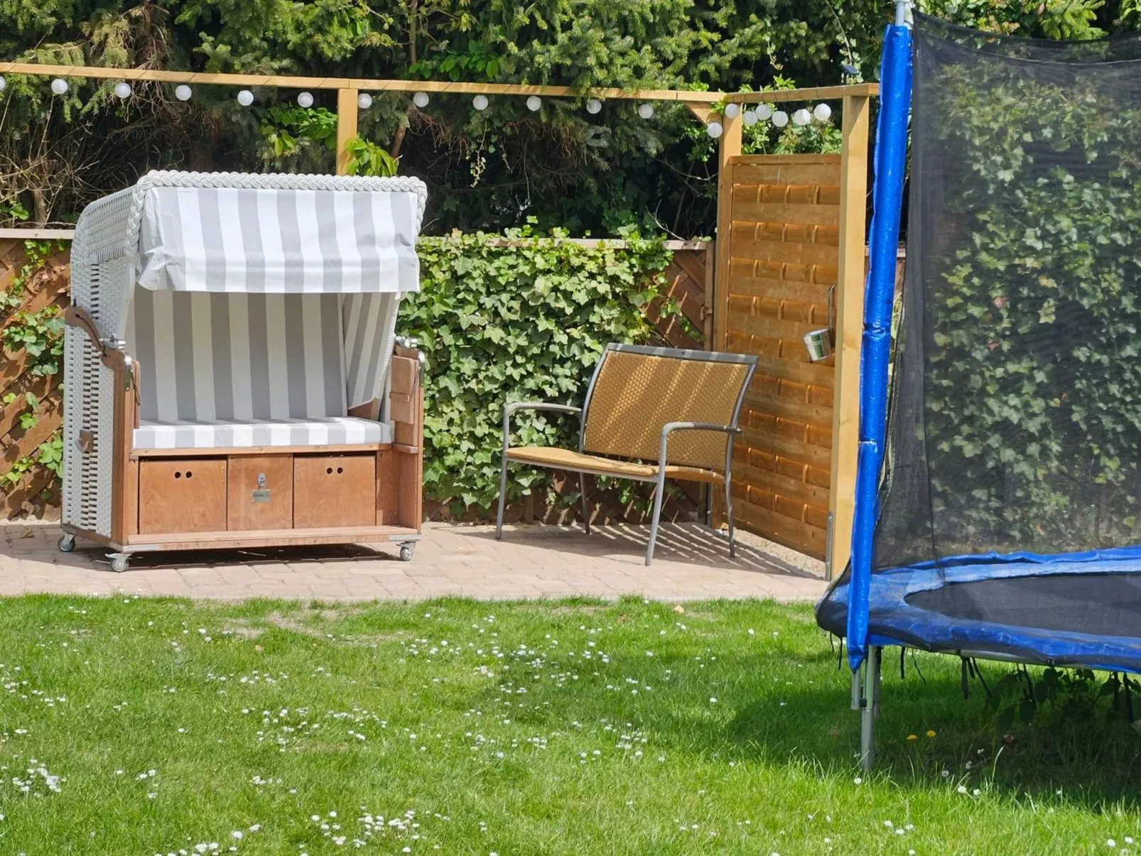 Andy Kellenhusen-Outside