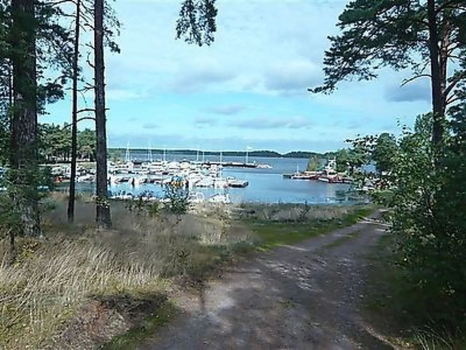 Schönes Ferienhaus mit Garten, Terrasse und Grill-Image-tags.info