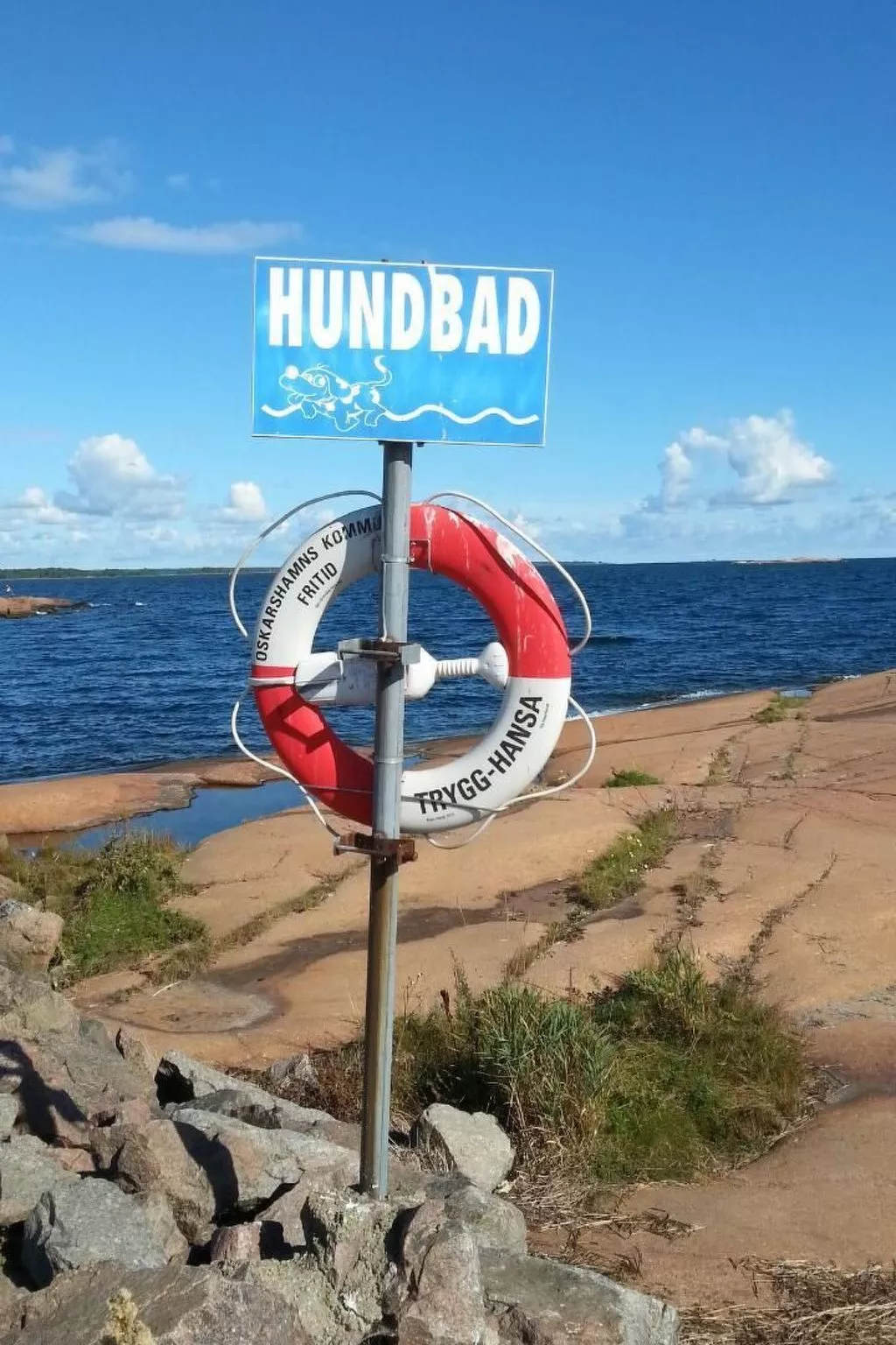 Niedliches Schwedenhaus.-Draußen