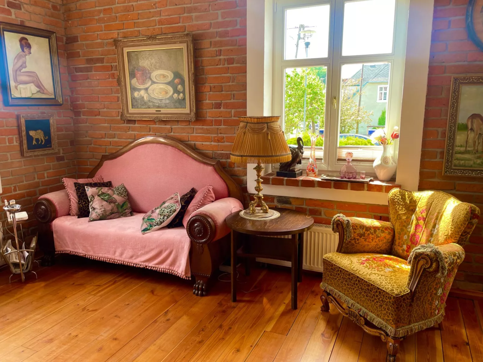 Anwesen mit Garten, Grill und Terrasse