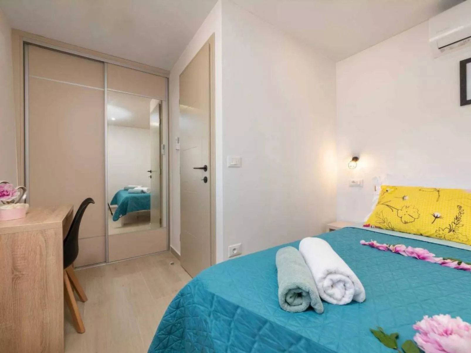 Mit Whirlpool und Sauna, in Kastelir