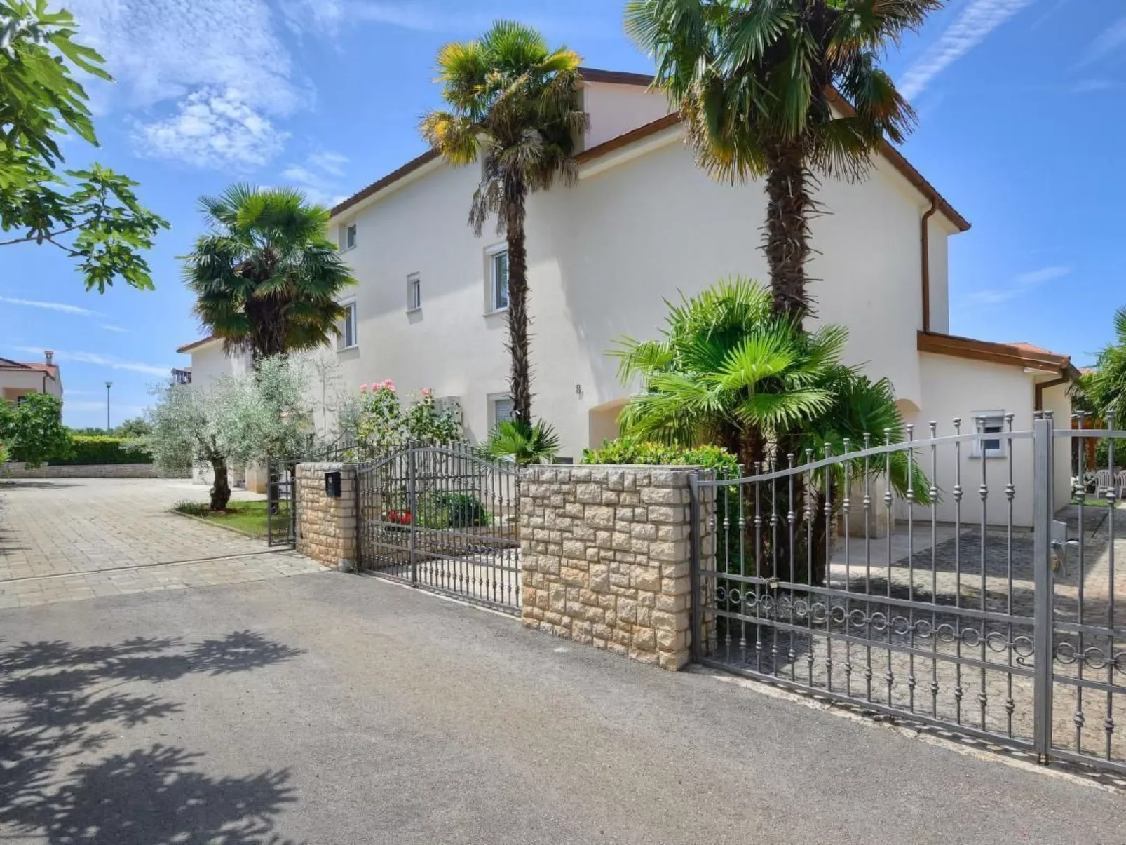 Residence Paradiso 2-Dehors