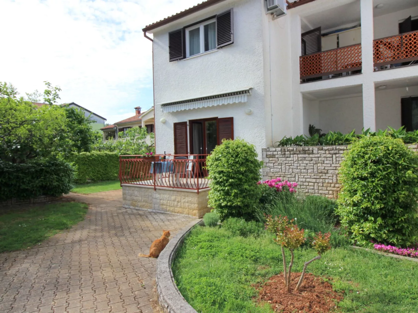 Apartment Ema-Outside