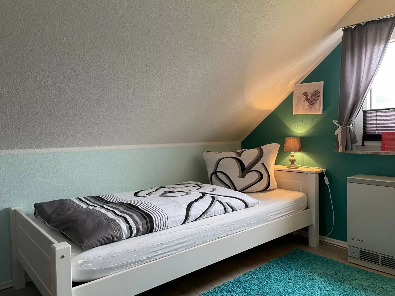 Modernes Ferienhaus mit Terrasse und Garten