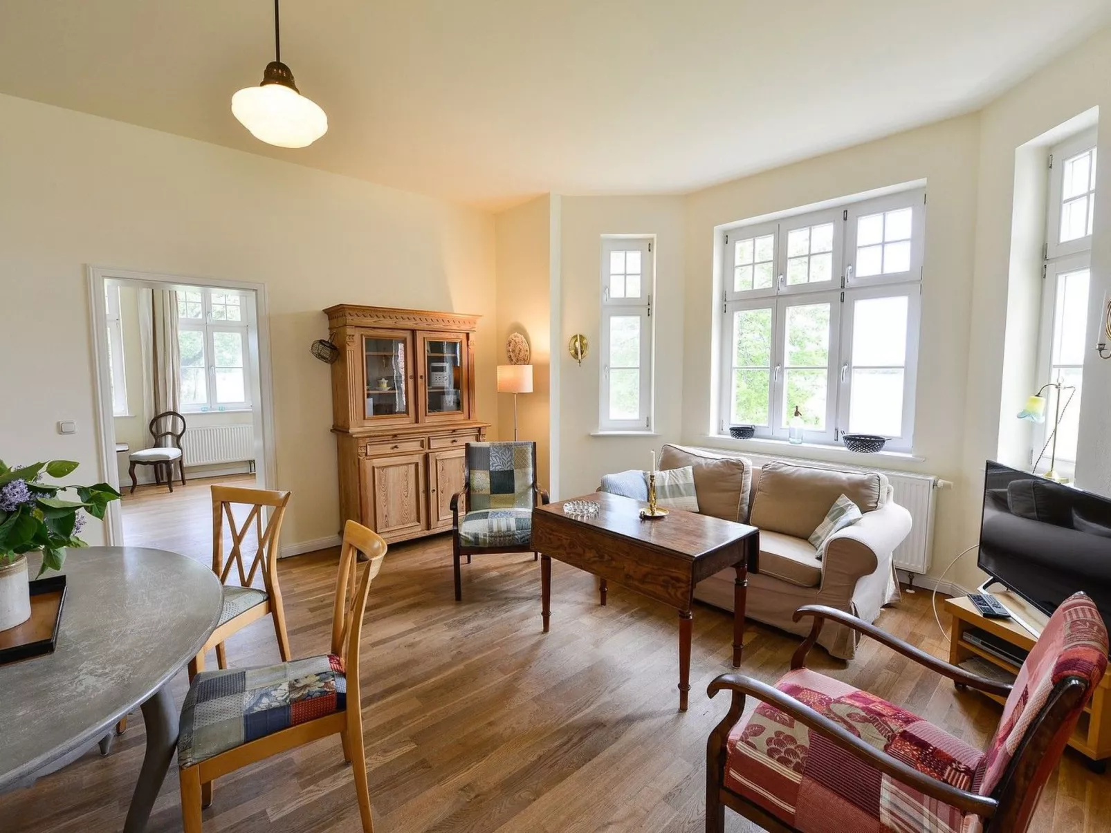 Wohnung in der ersten Etage des Herrenhauses