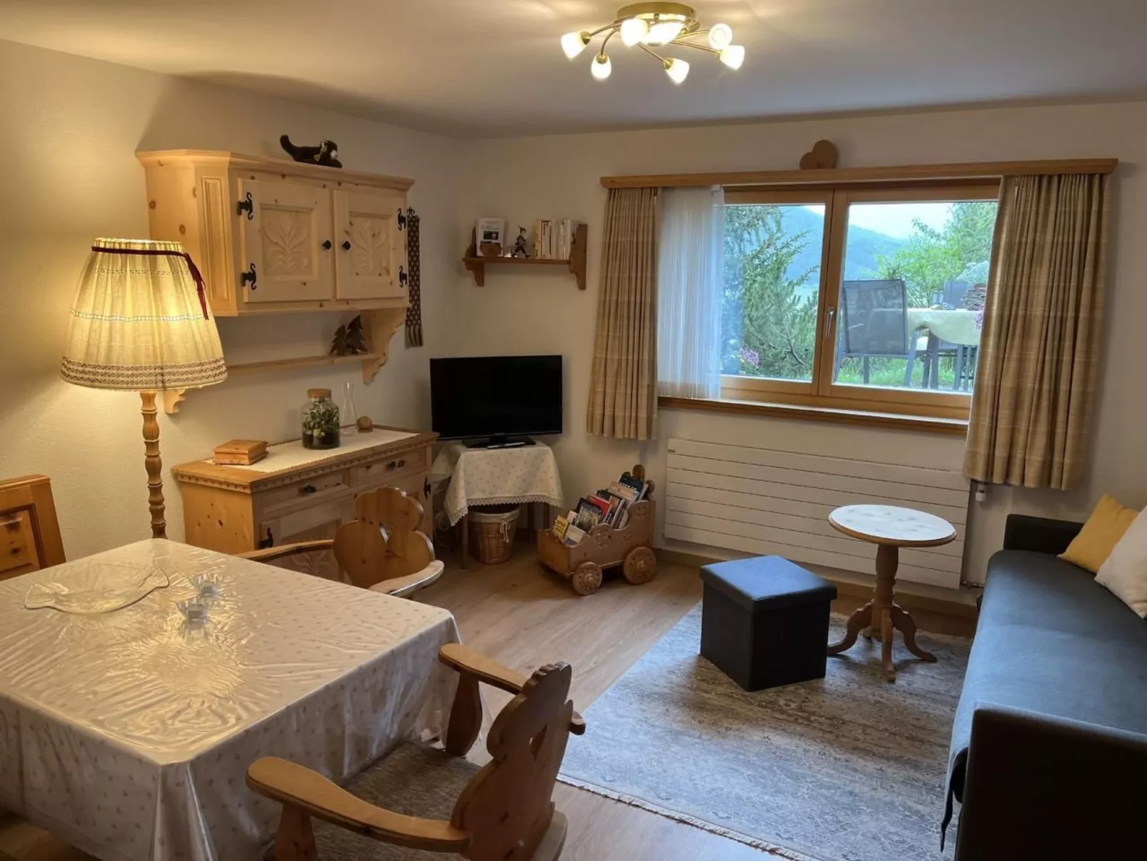 Chesa Crusch-Image-tags.info