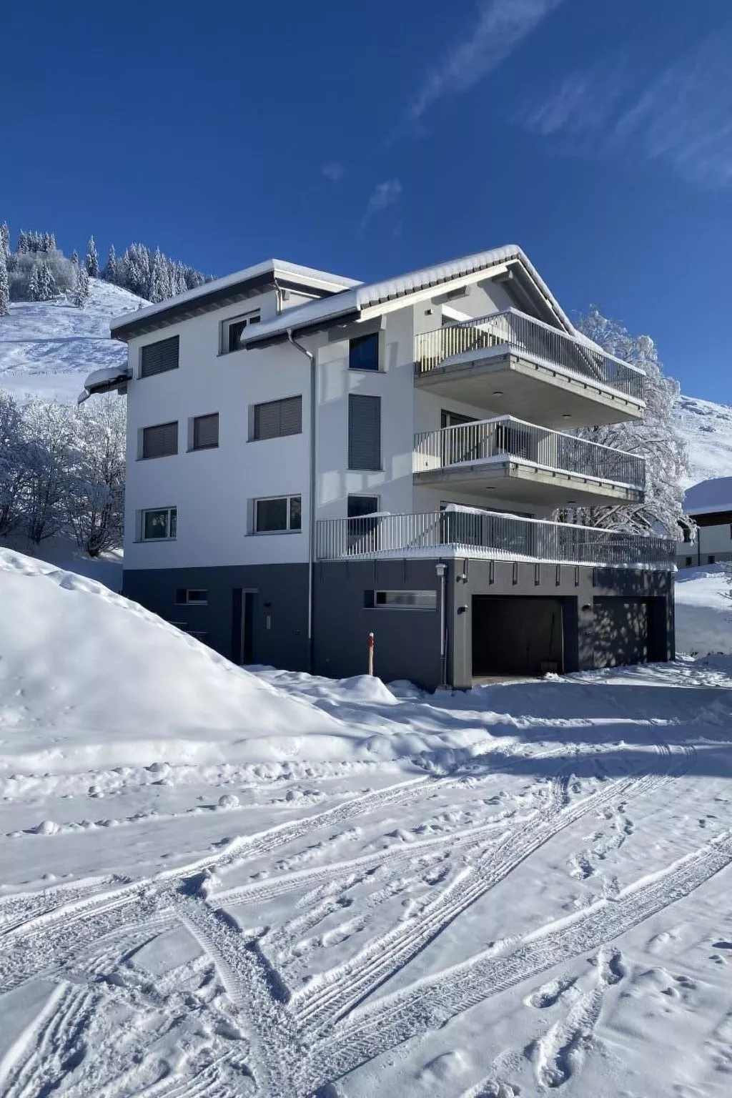 Moderne Ferienwohnung ROTHORN mit 2 Schlafzimmer-Outside