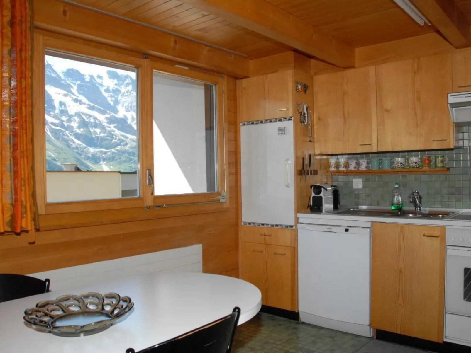 Myrrena 6-Bett-Wohnung