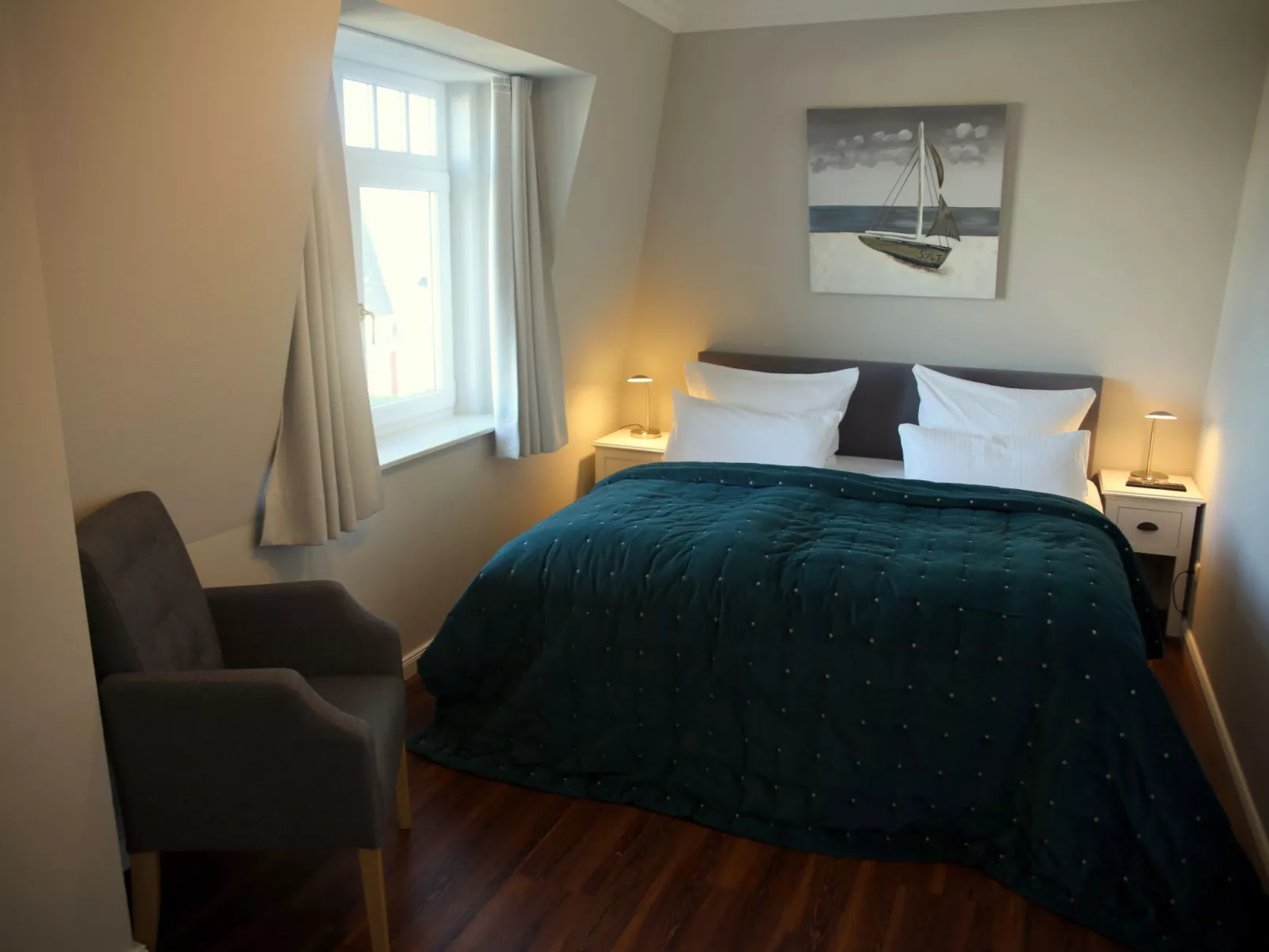 In Wenningstedt-Braderup (Sylt)-Drinnen