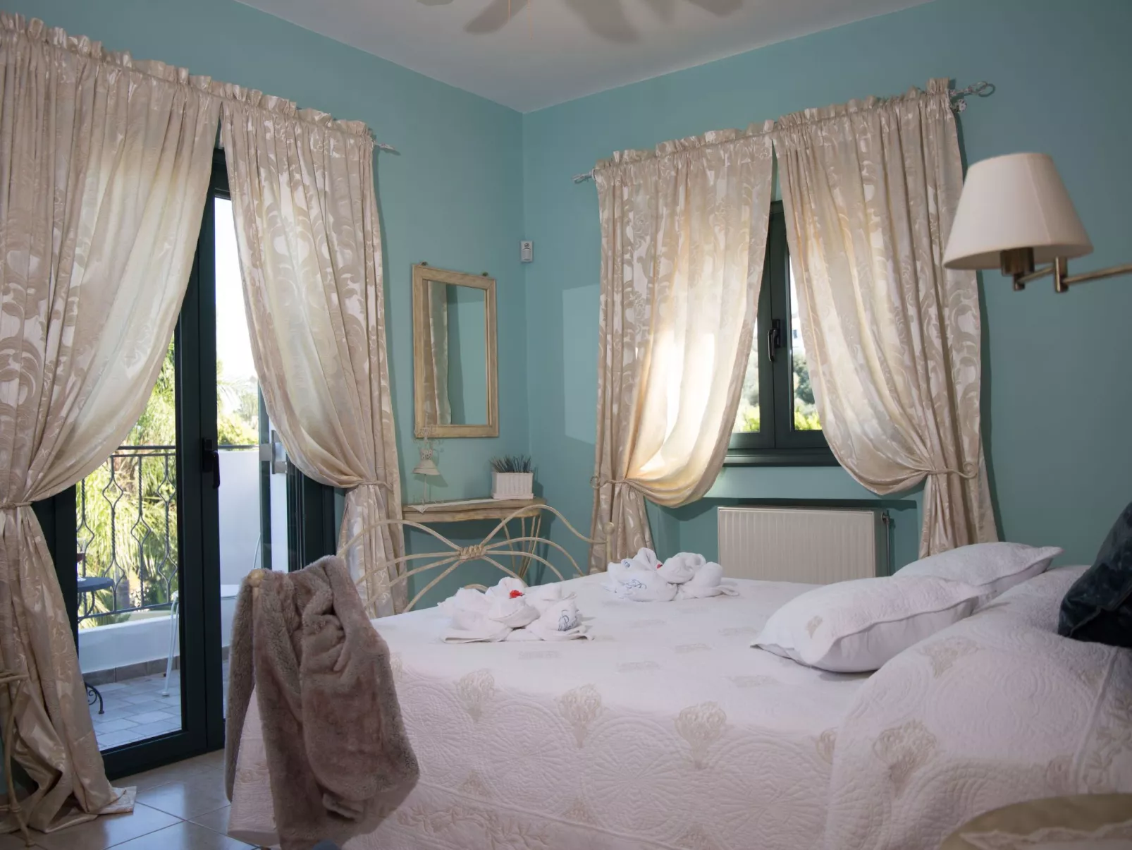 Ferienvilla mit Garten, Grill und Terrasse - Inside