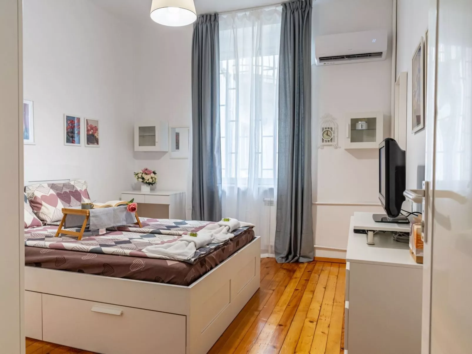 Komfort-Suite im Zentrum von Sofia, zwei Schlafzimmer, acc - Dedans