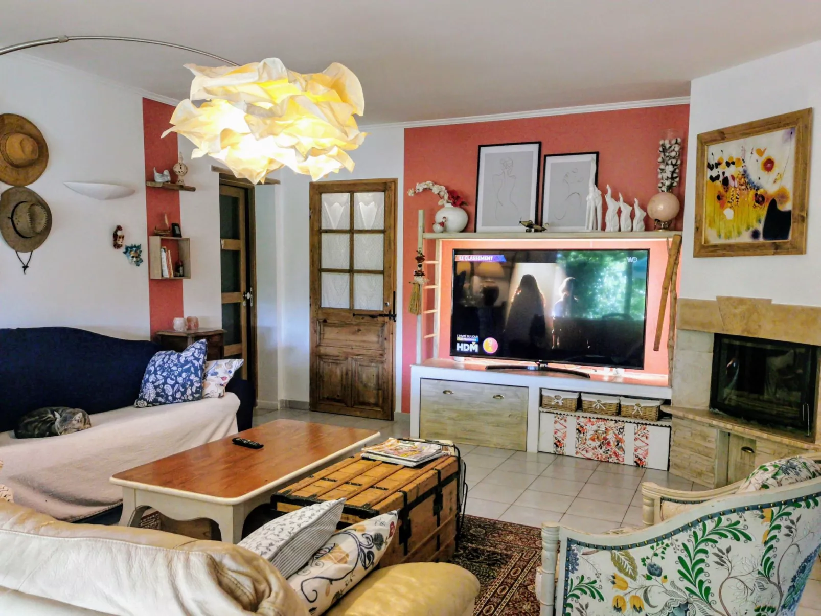 Auf dem Land mit Pool-Inside