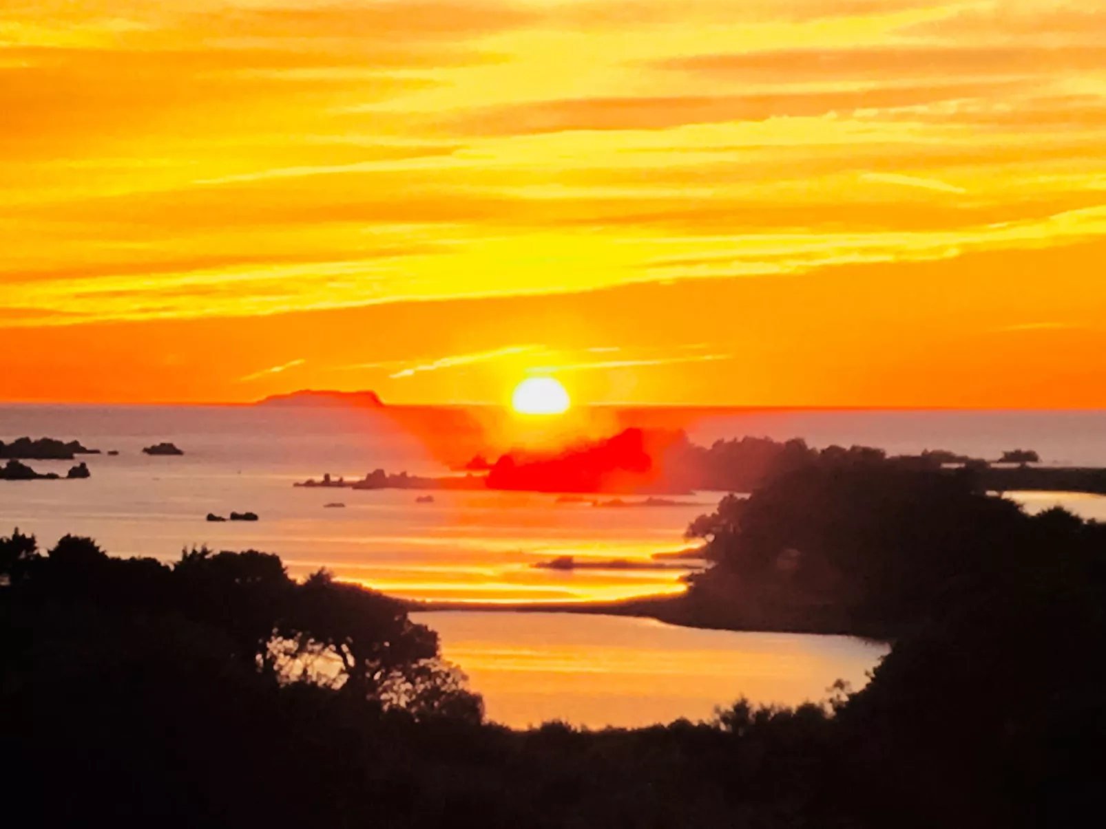 Neues Haus mit blendendem Meerblick