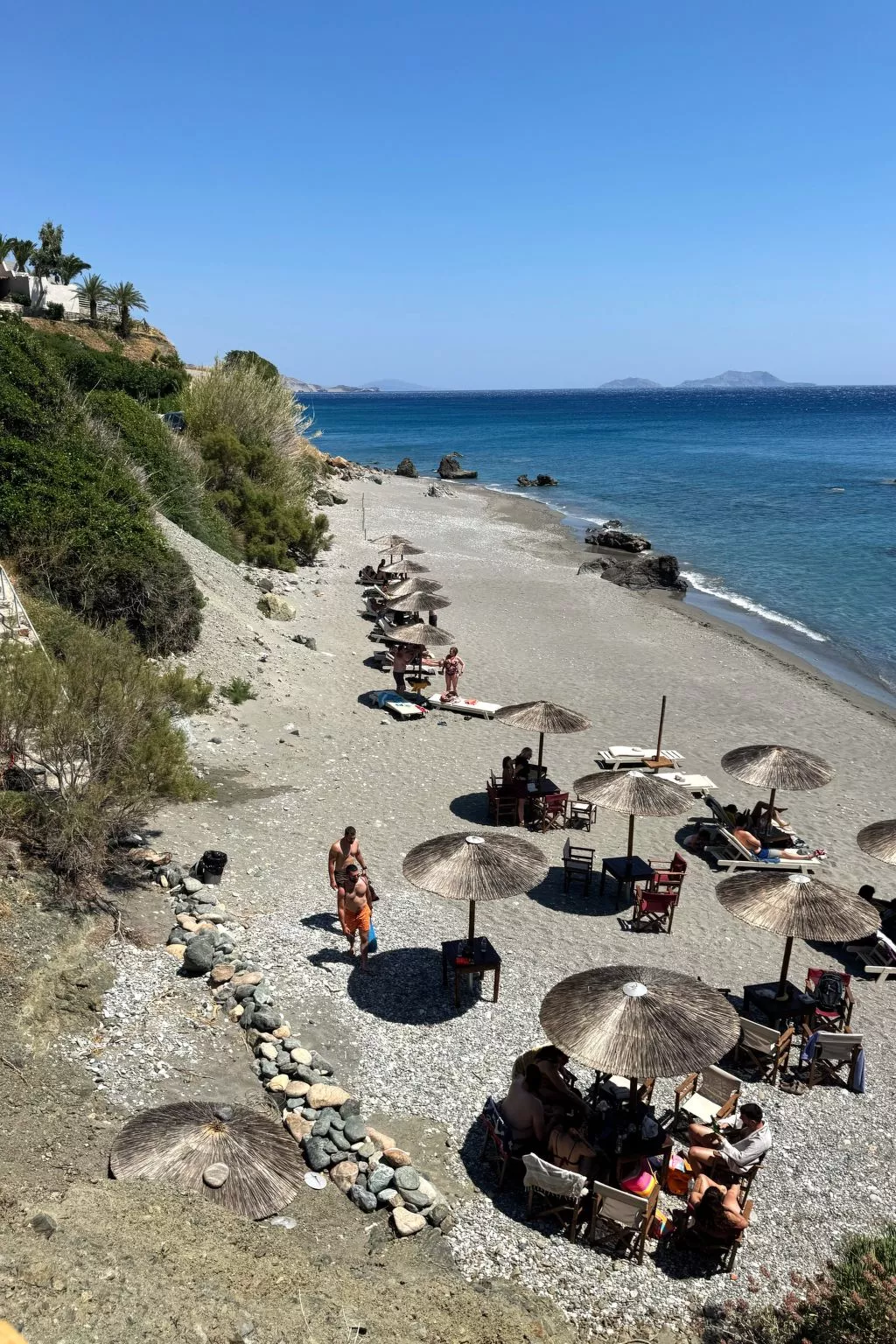 "Villa Chryssa" direkt am Strand-Dehors