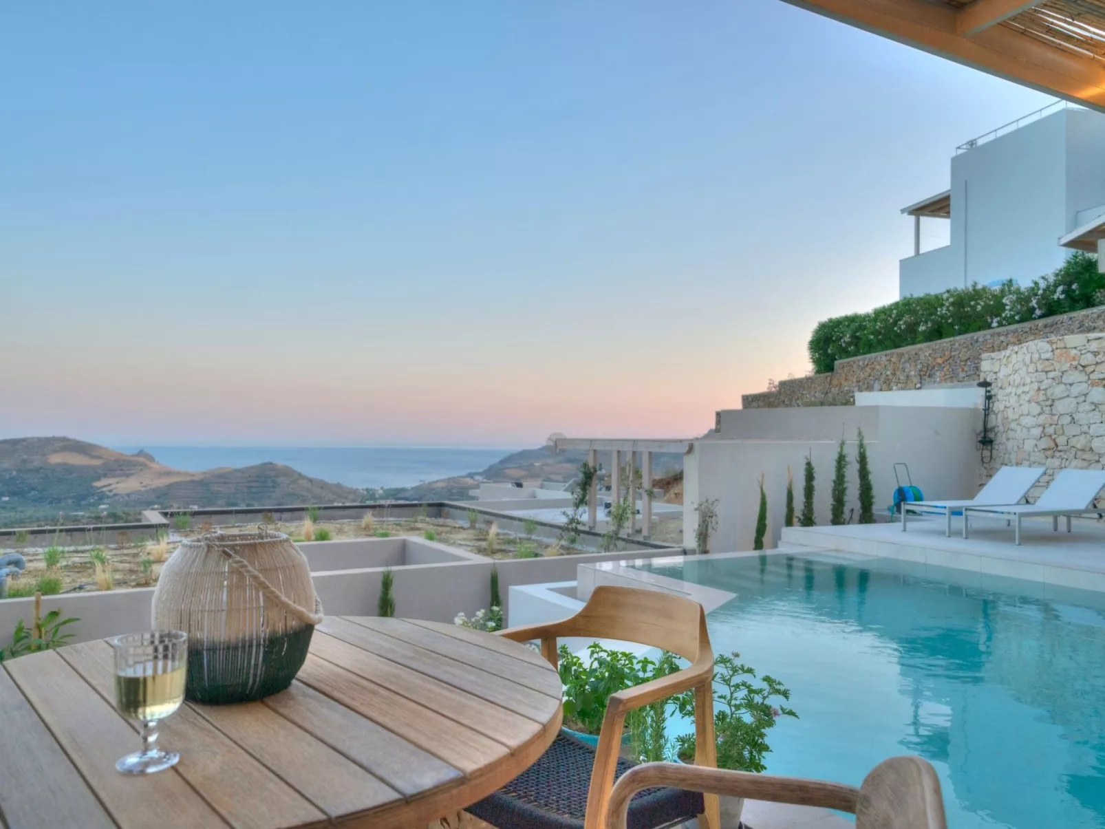 "Serenity" mit eigenem Pool-Outside