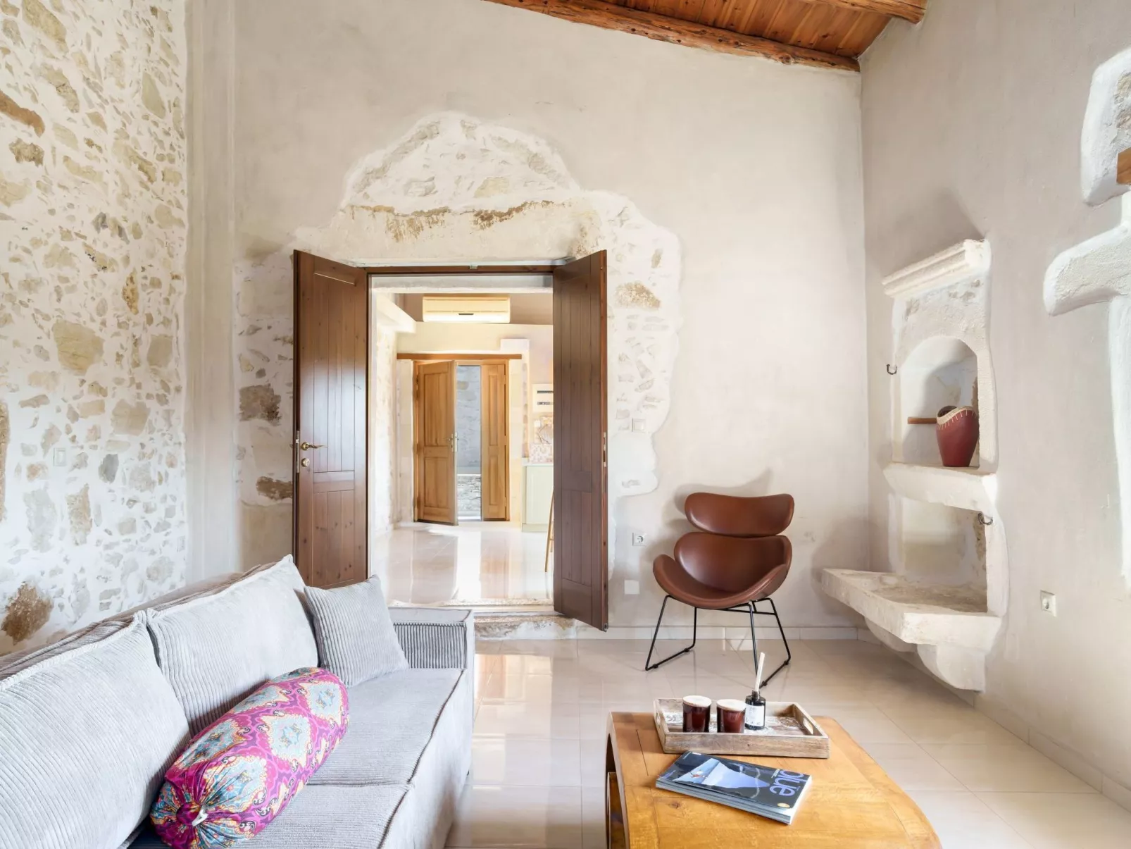 Neue Villa Myre 3, Privater Pool und 3 Wohnungen-Dedans