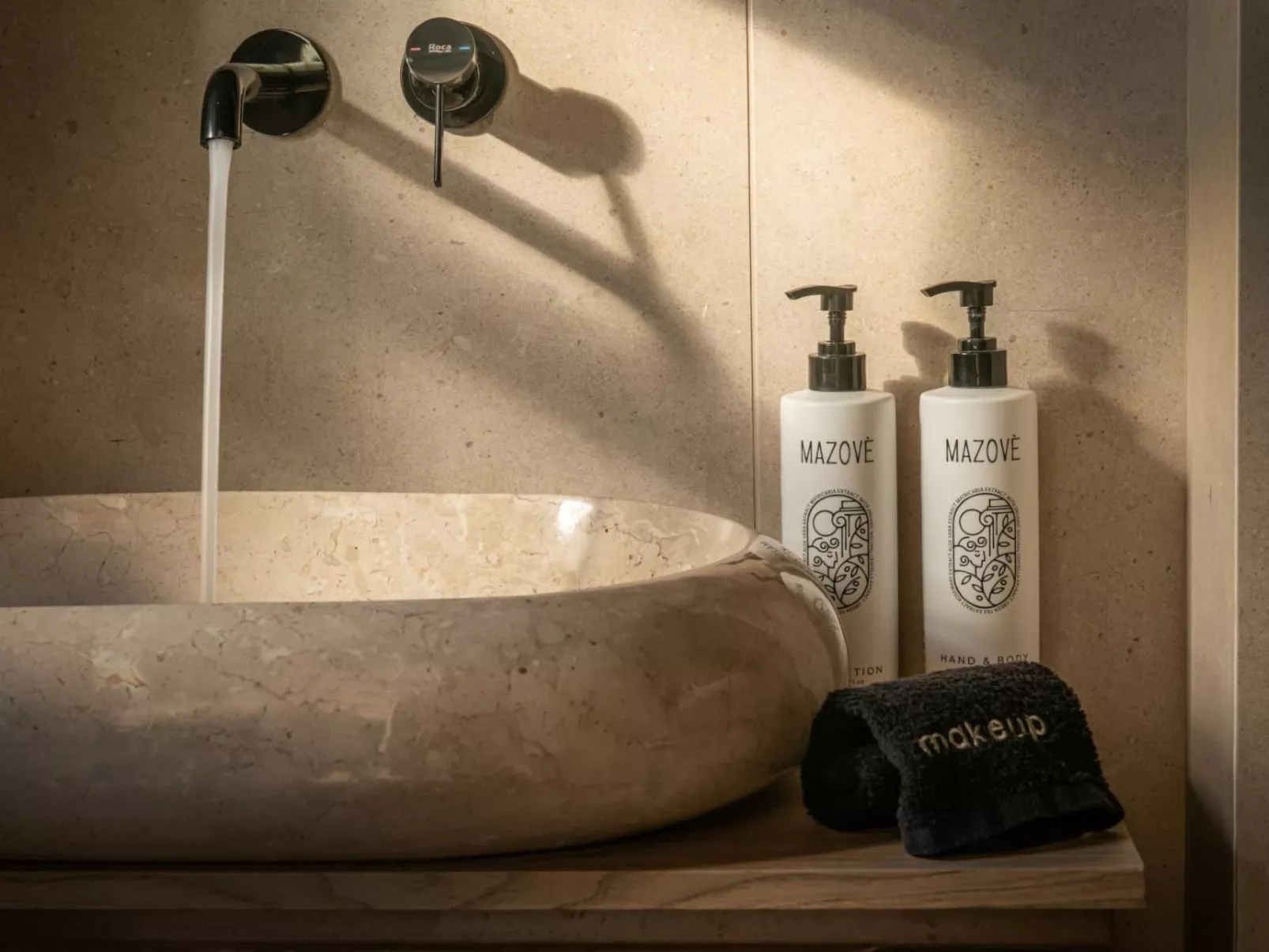 Mint Villa "by Checkin"