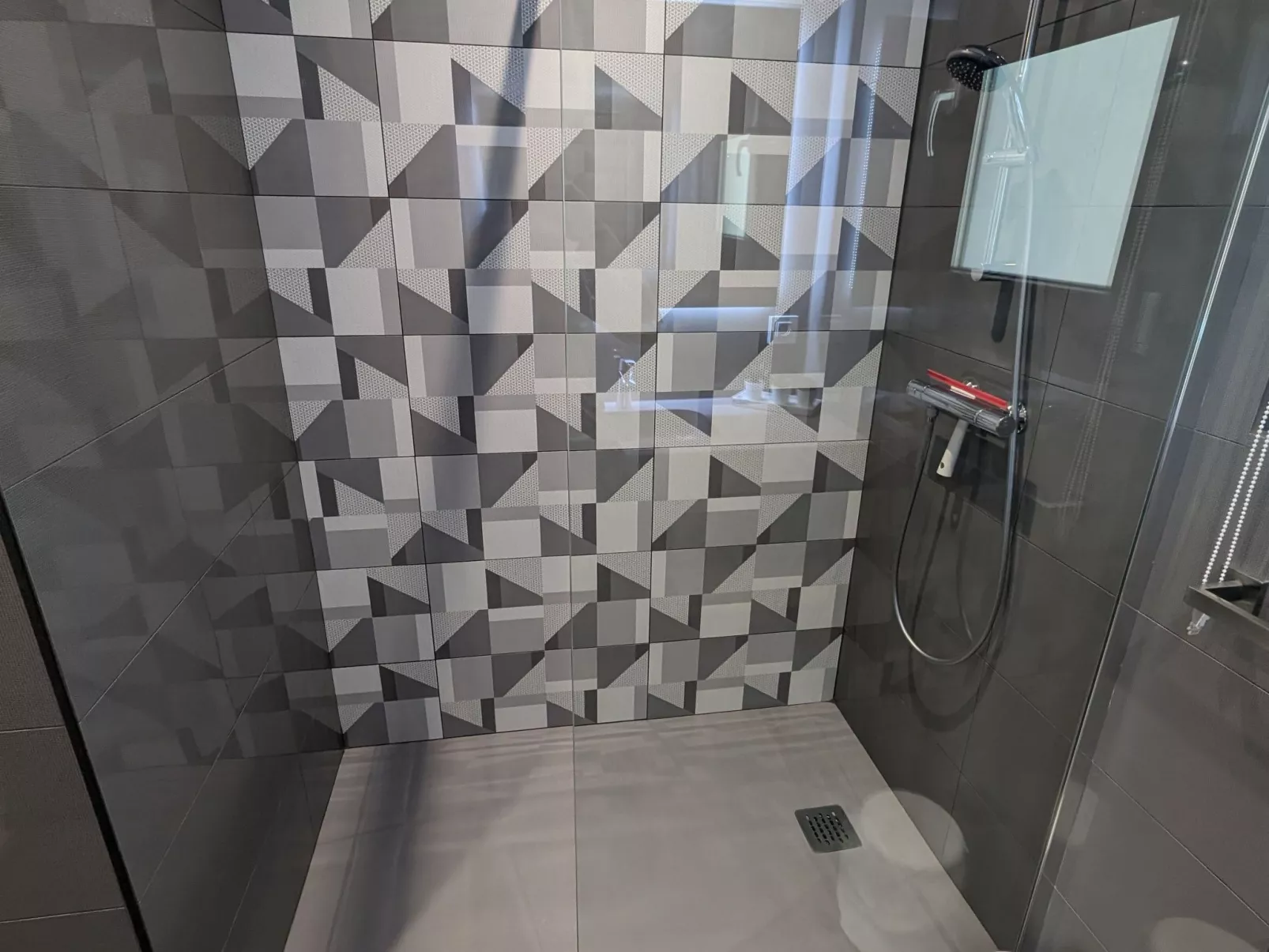 Luxuriöse Wohnung mit beheiztem Pool und private-Drinnen