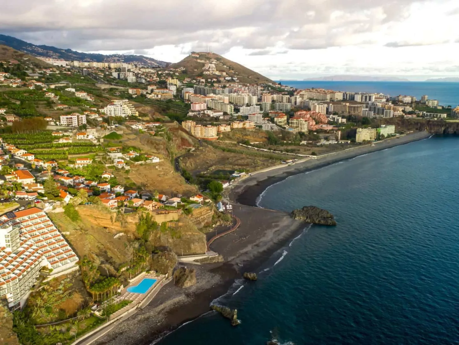 Tulipa Apartment Top-Outside