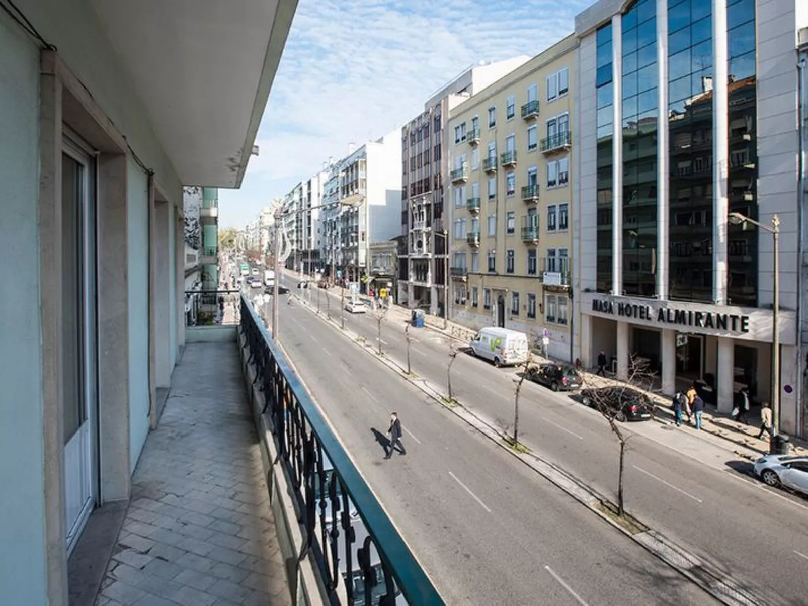 Admiral 2-Image-tags.info