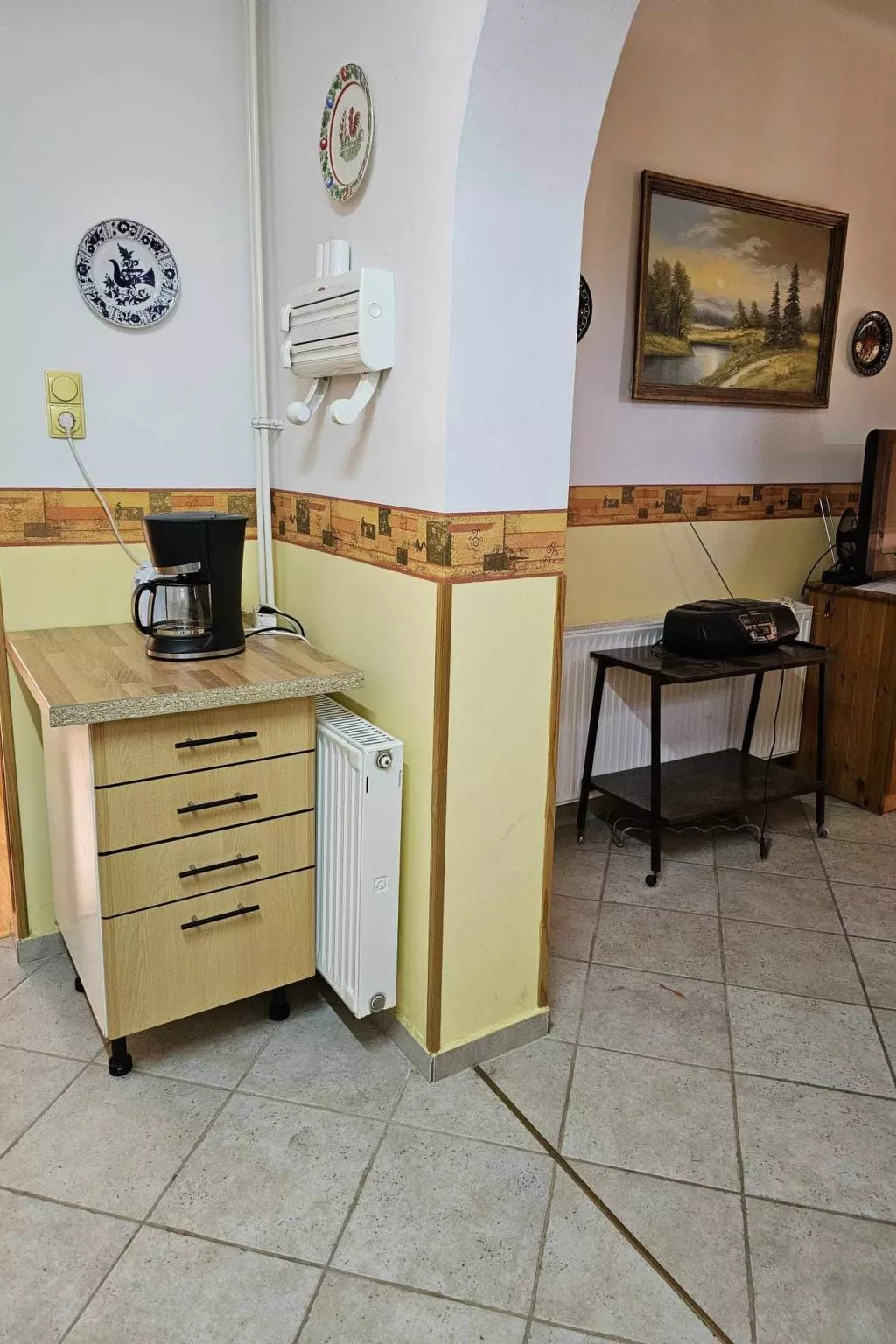 Schönes Ferienhaus mit Pool in ruhiger Lage-Dedans