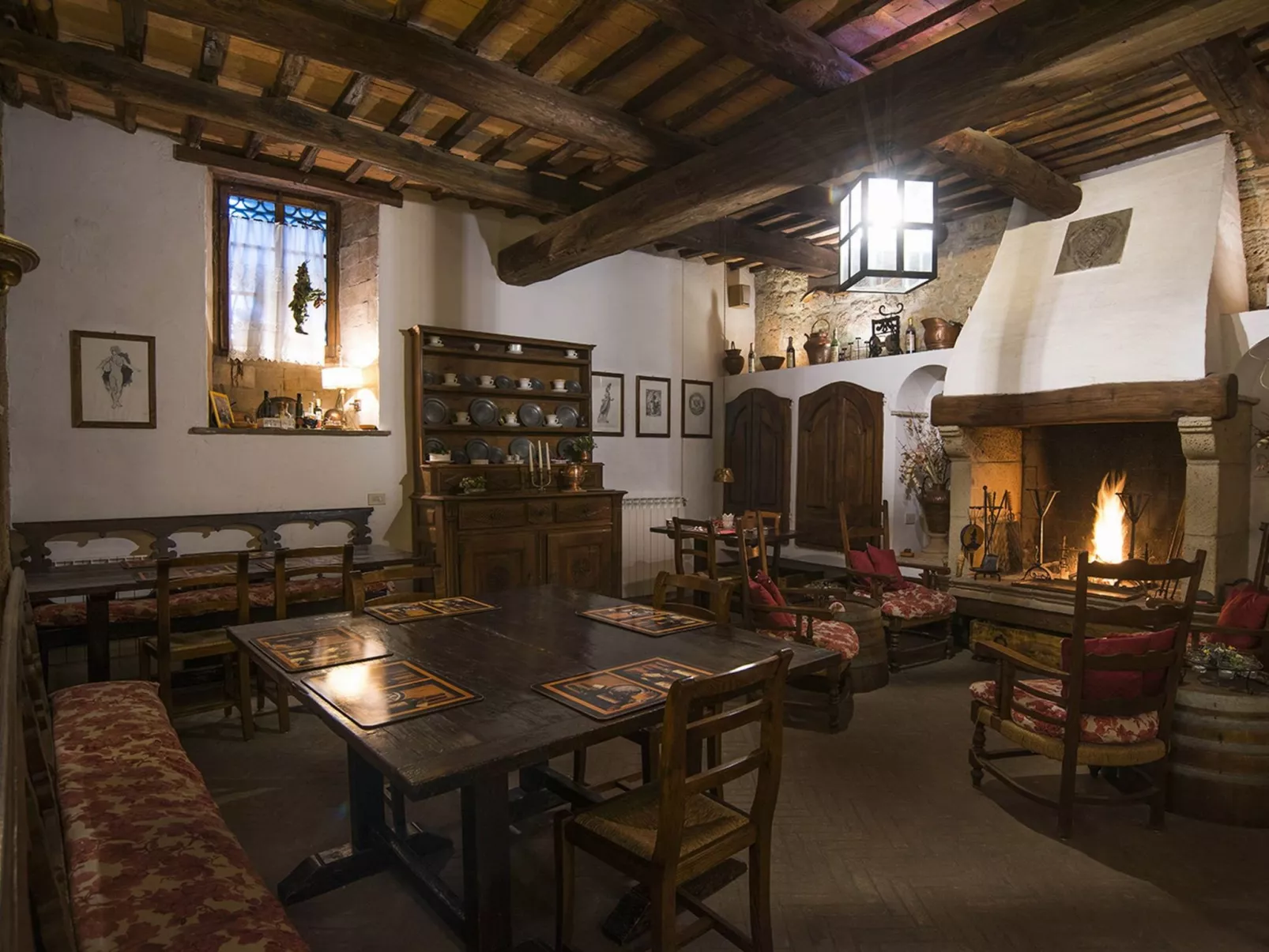 Magie im Schloss, Unterkunft mit Schwimmbad'-Dedans