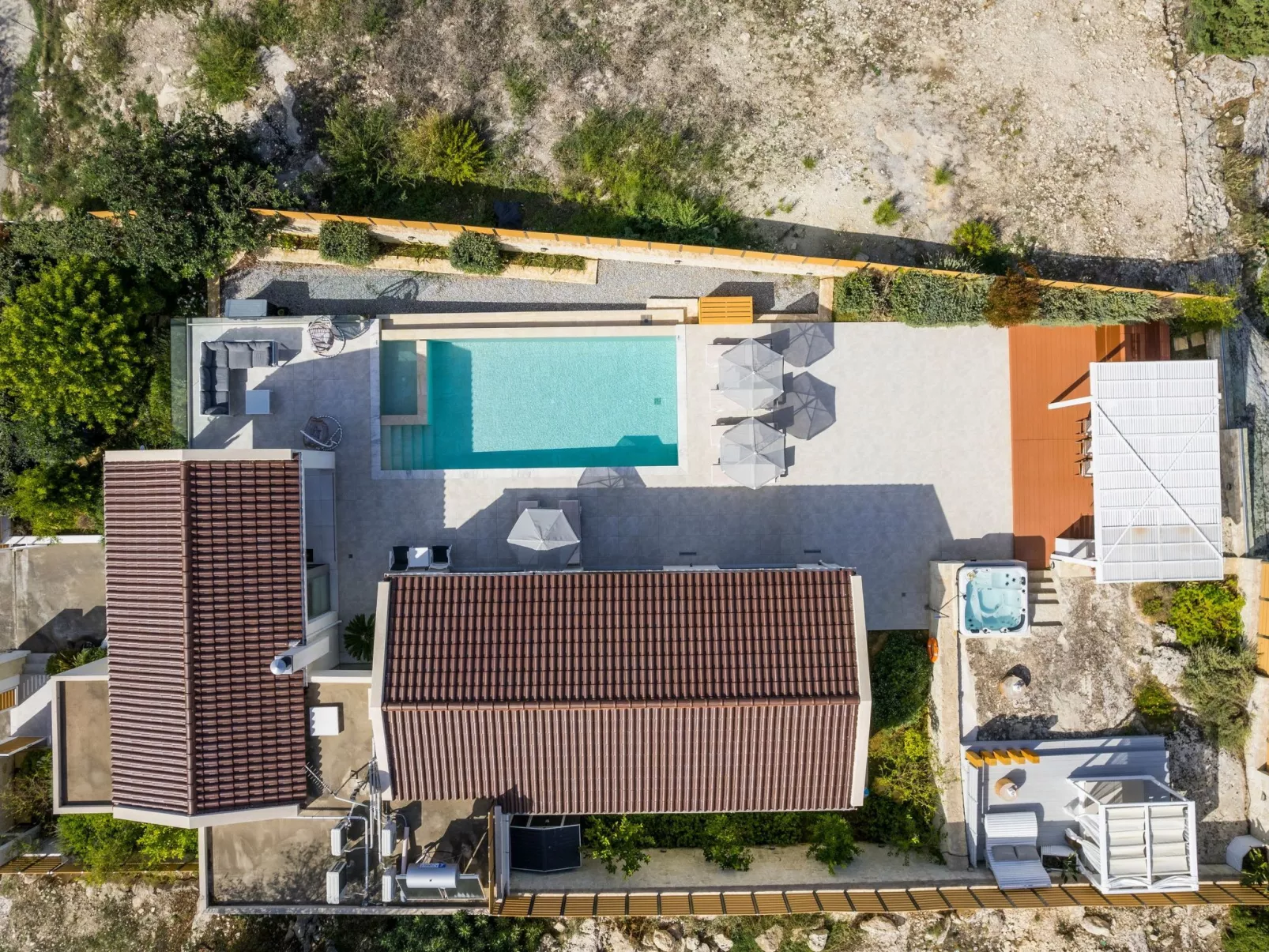 Villa White Harmony 6km vom Strand entfernt mit Pool-Dehors