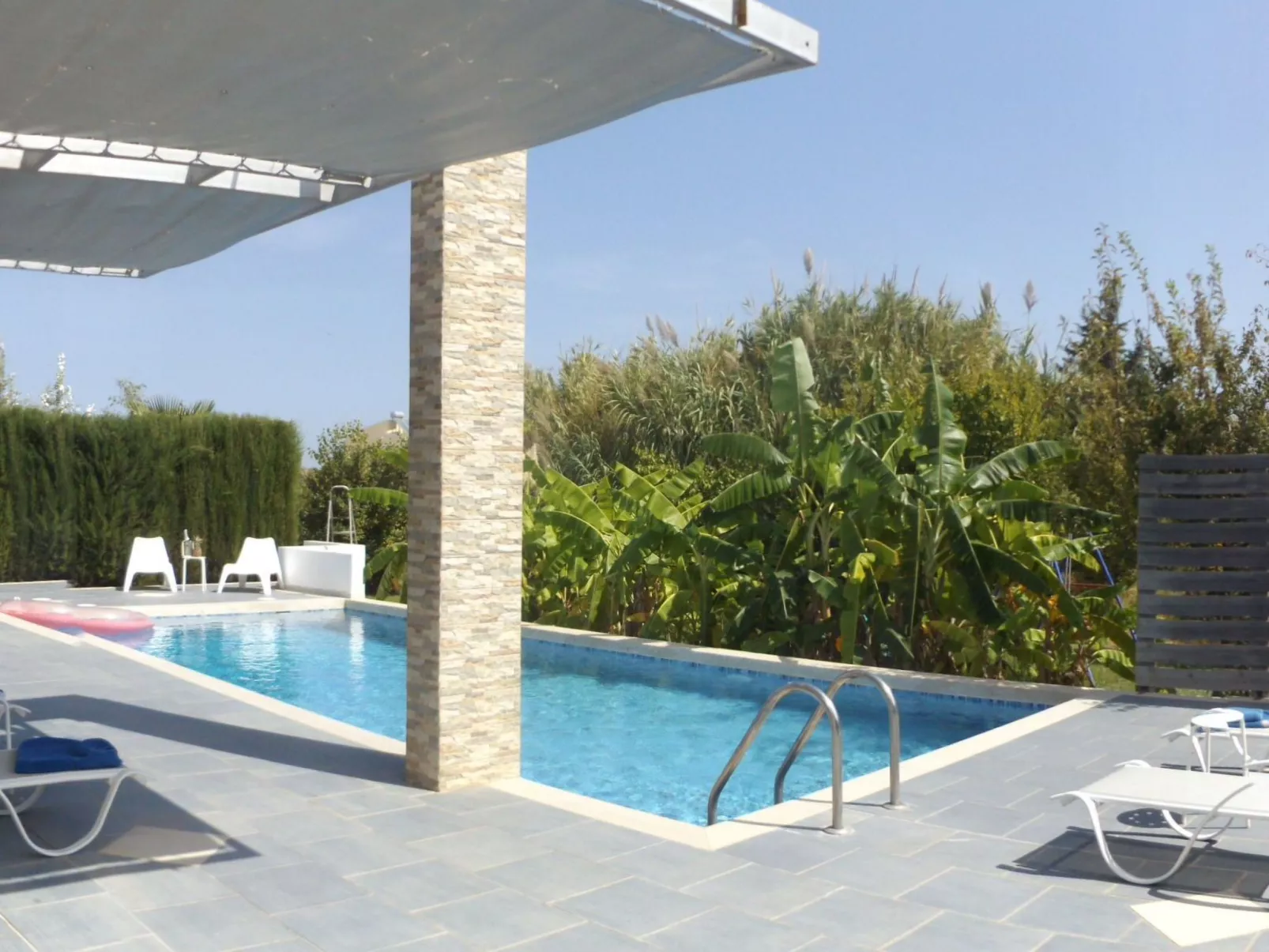 Villa "Xenos" mit Blick auf das Wasser-Outside