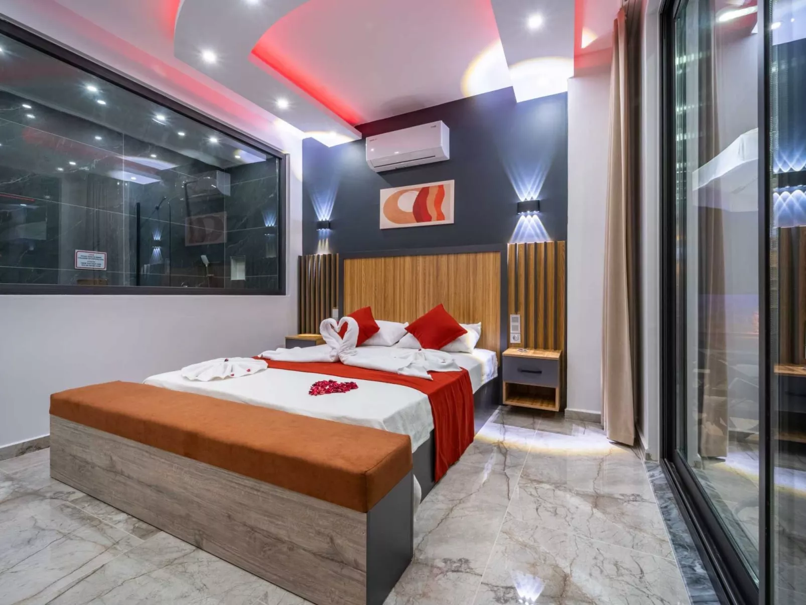 Luxuriöse Villa "Sard 3" mit Jacuzzi