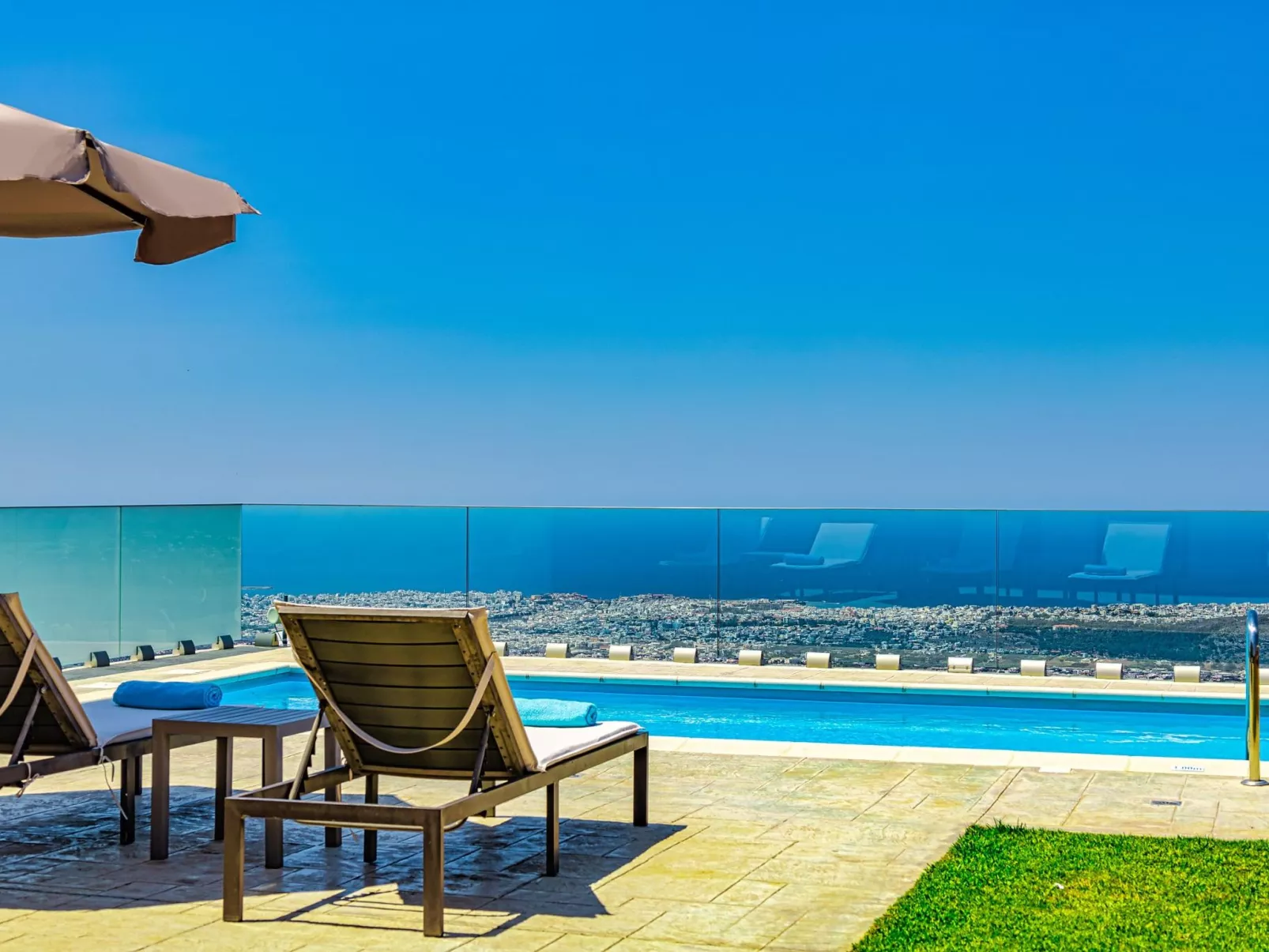 "Villa Nektar" mit privatem Pool-Dehors