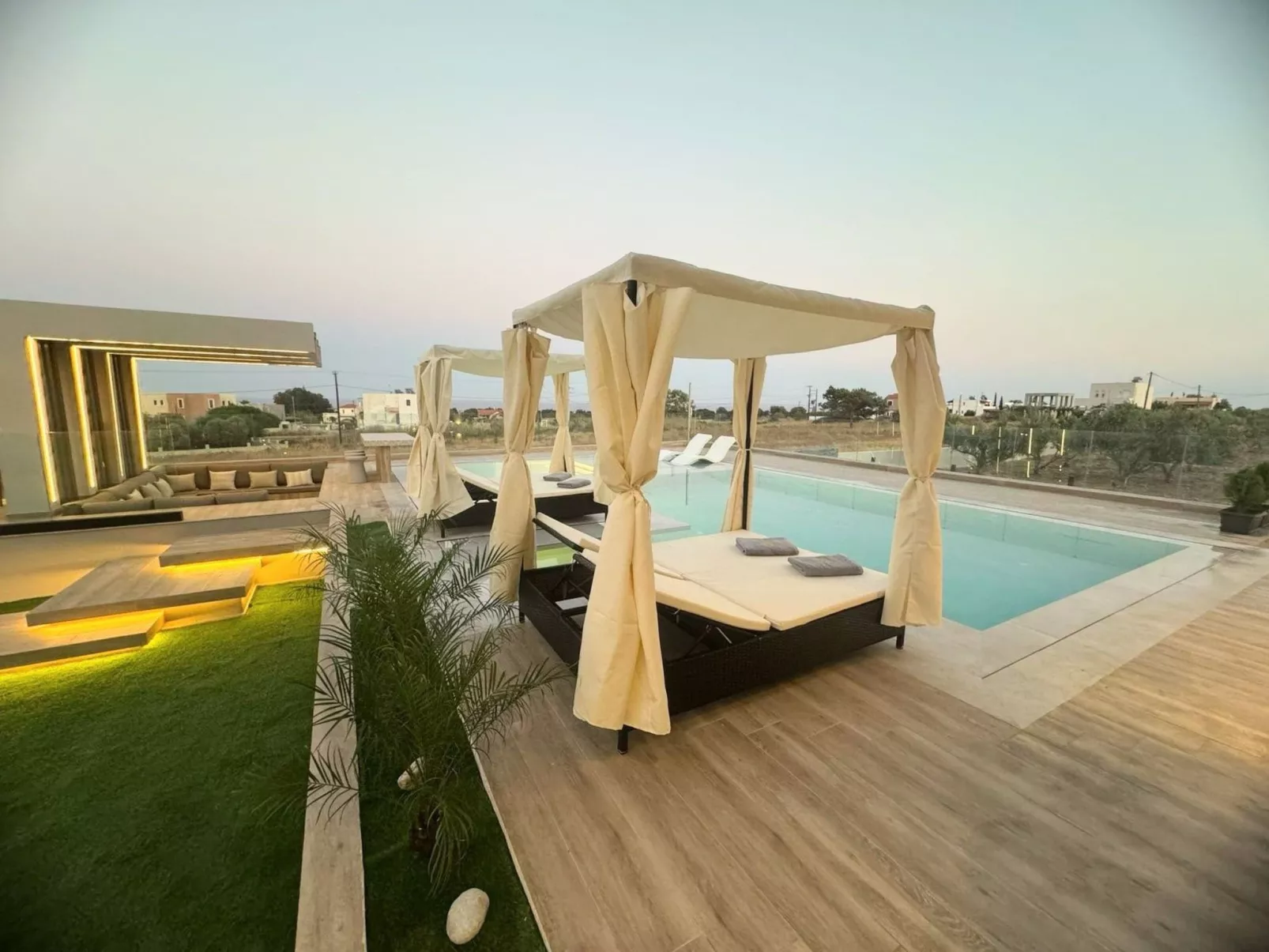 Grand Aqua Luxus-Villa von Mintzi-Dehors