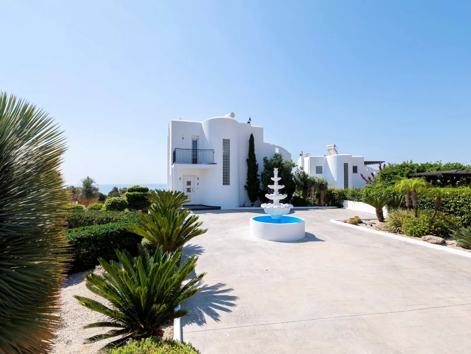 Charmante Diamond Villa in der Nähe von Gennadi Strand-Dehors