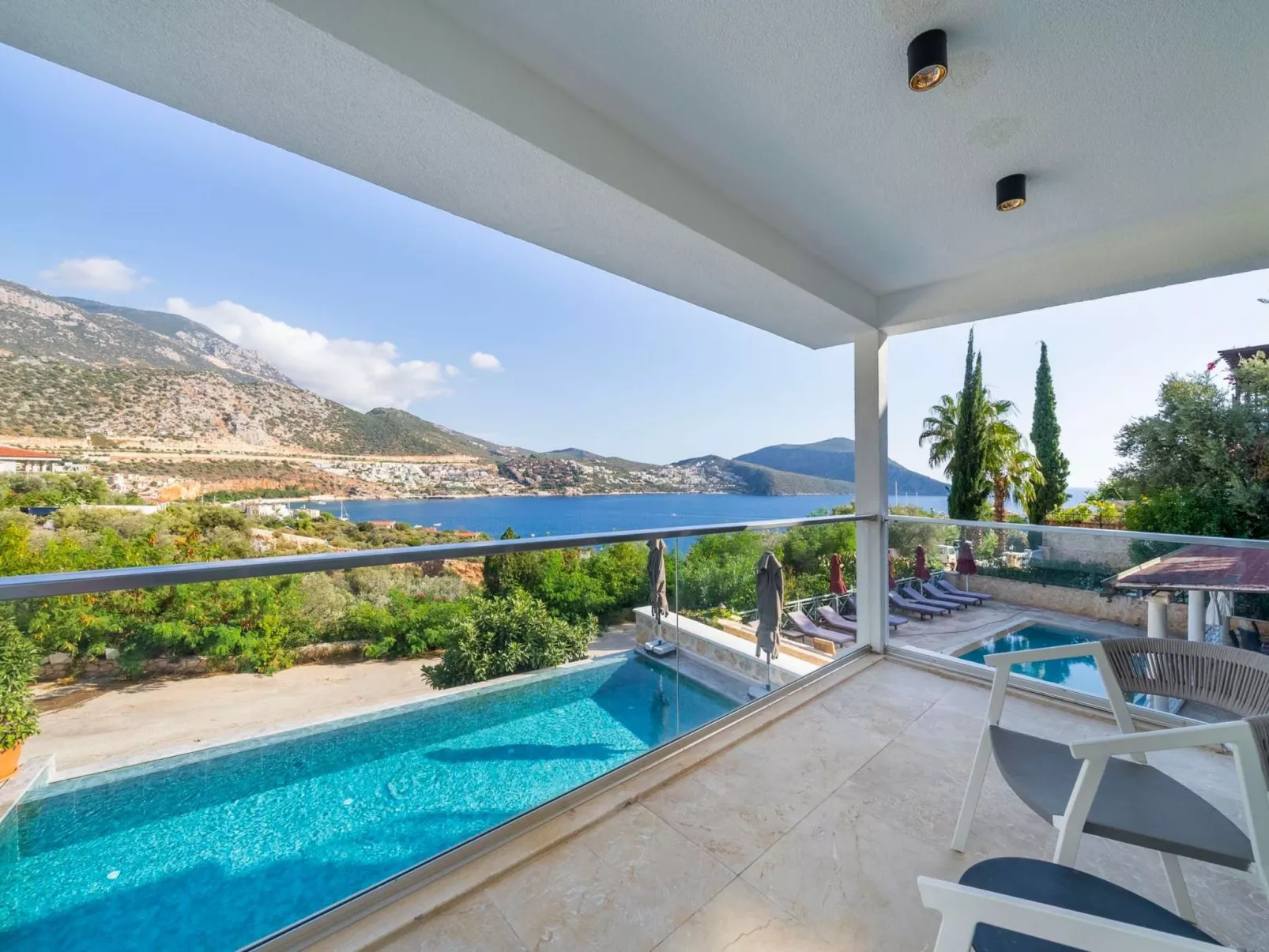 Villa Arden Ege mit Pool für 10 Personen